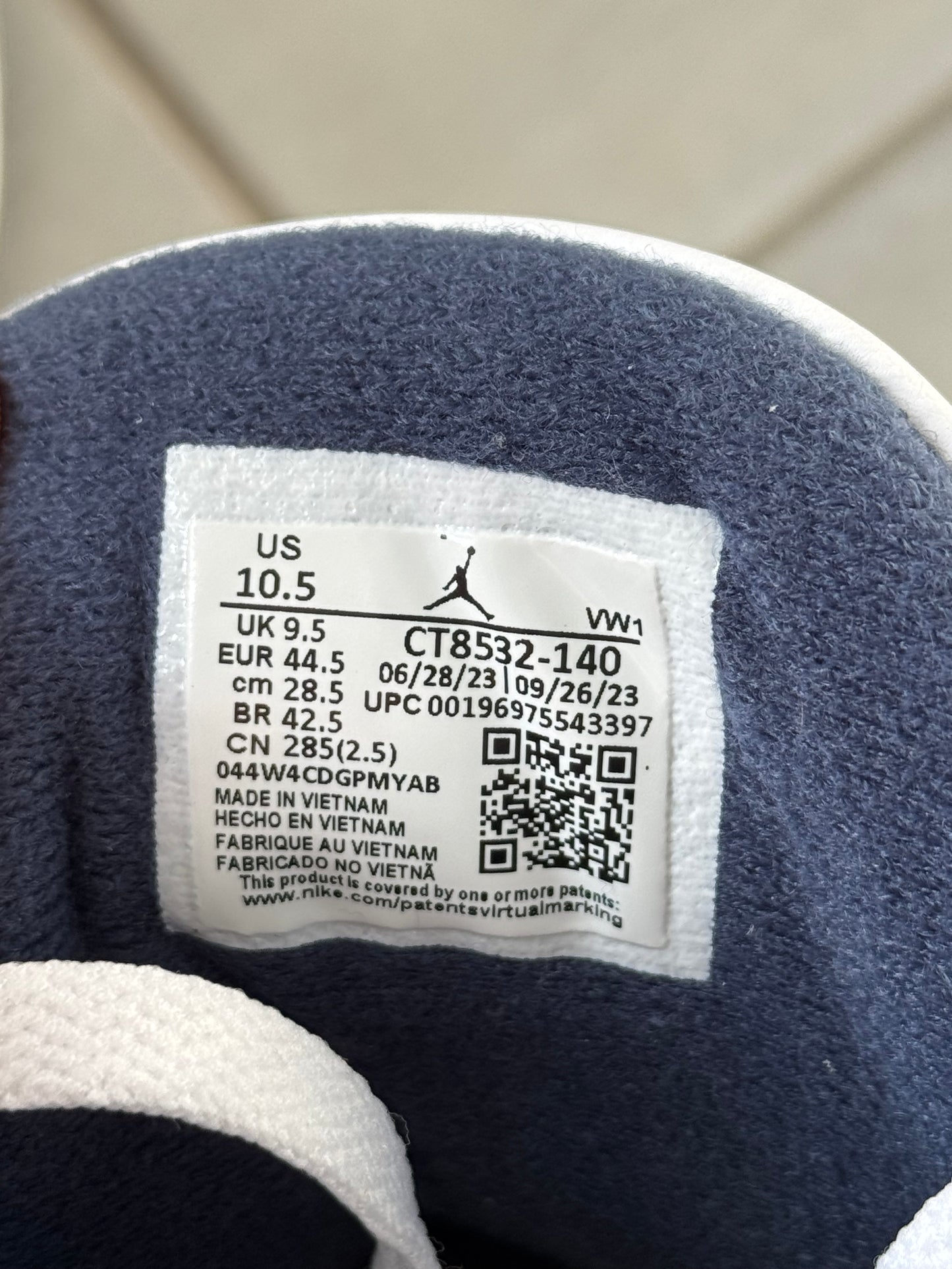 Air Jordan 3 Midnight Navy CT8532-140