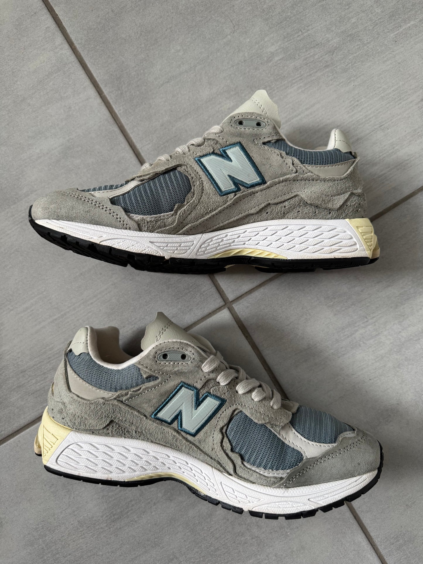 New Balance 2002R Protection Pack Mirage Grey