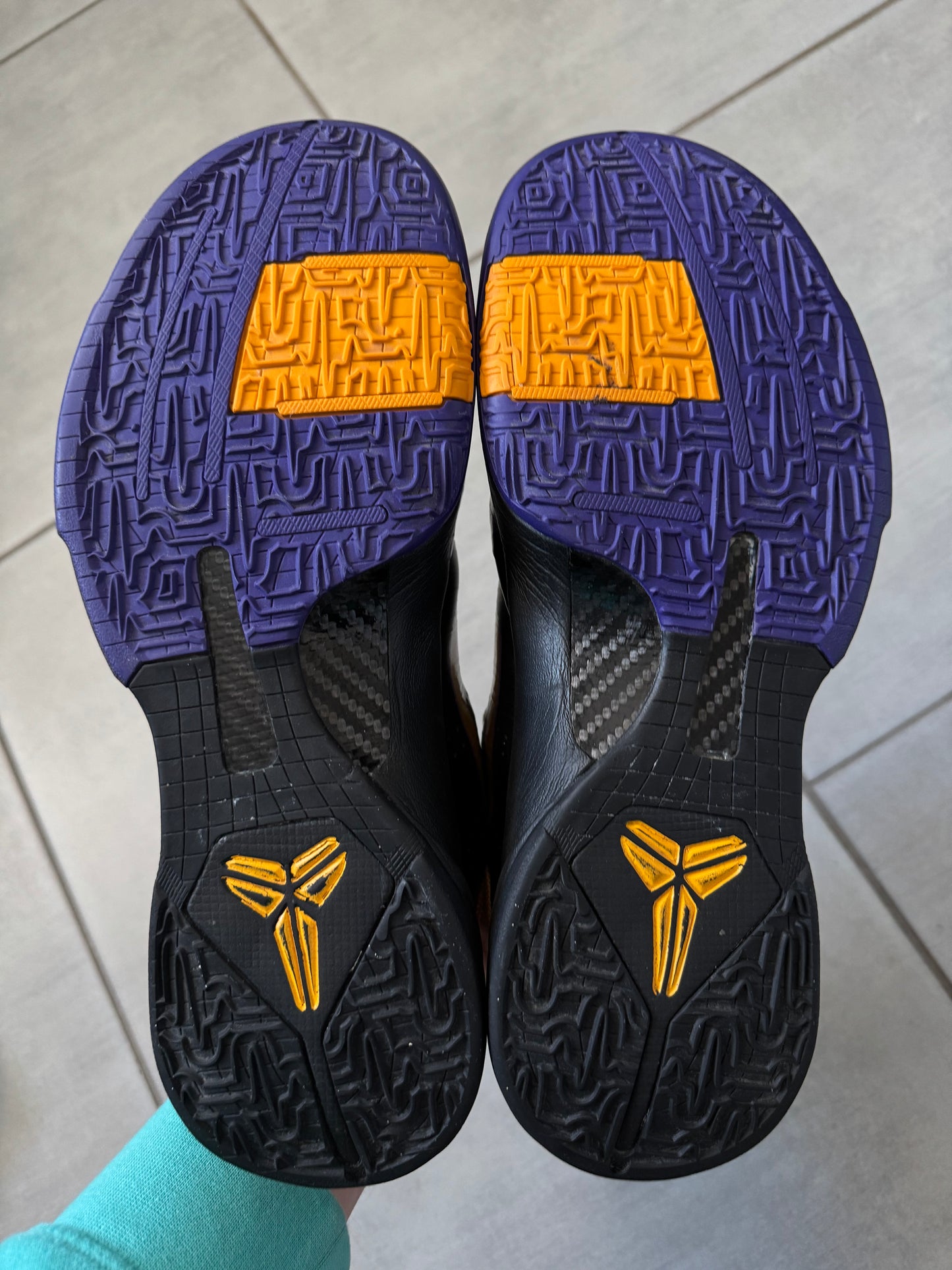Nike Kobe 5 Lakers Away 2010