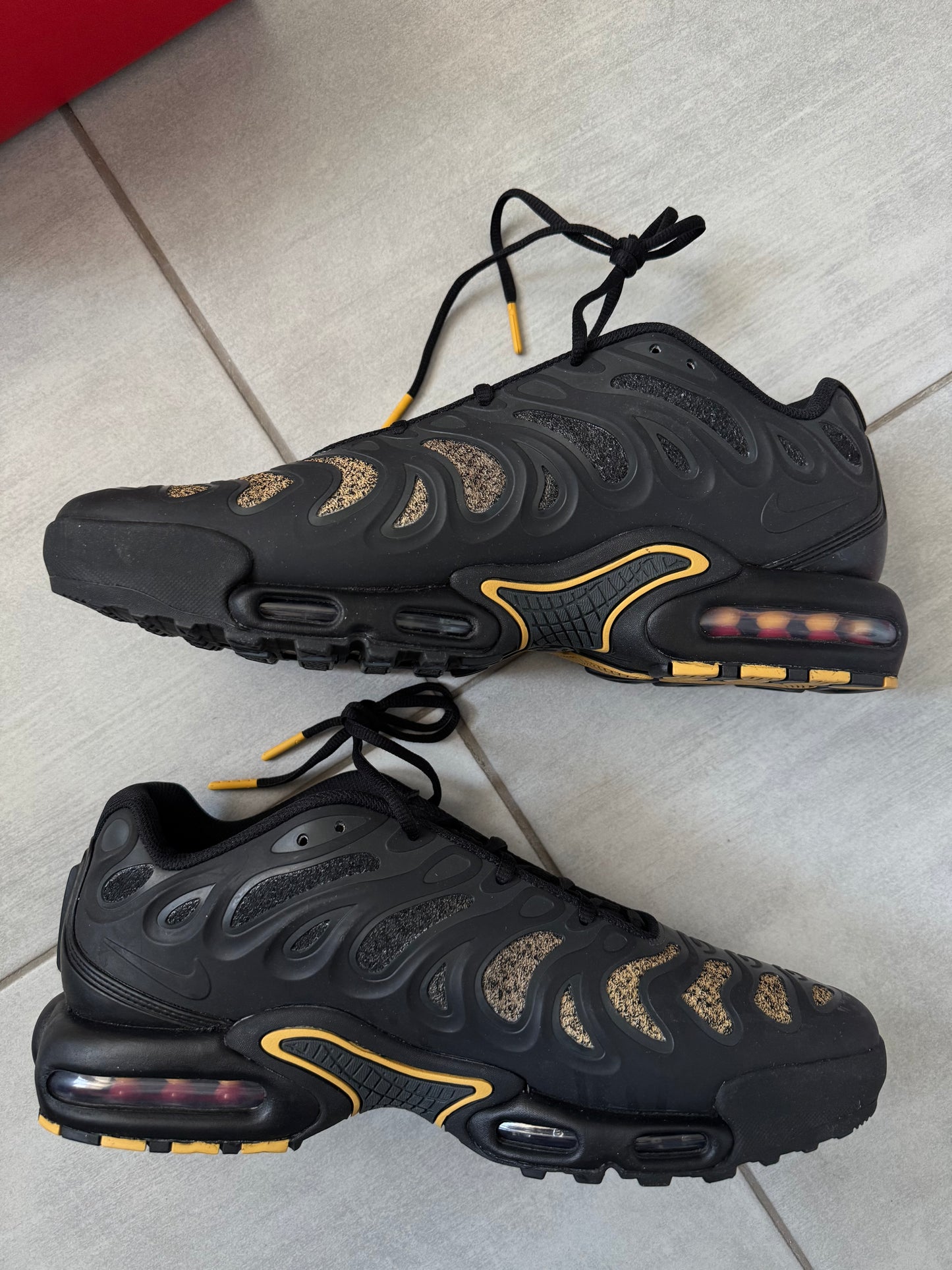 Nike Air Max Plus Drift x PSG
