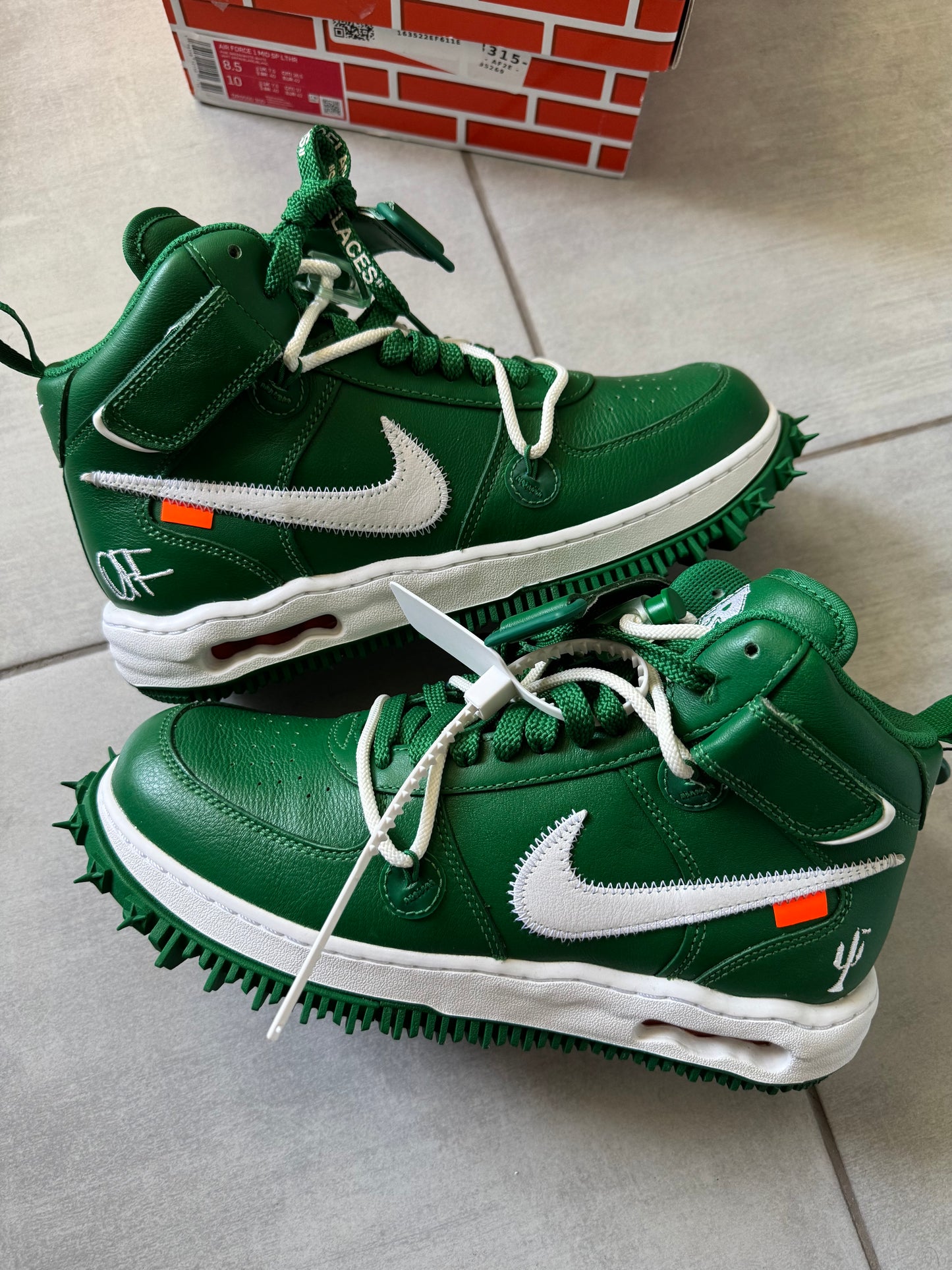 Nike Air Force 1 Mid x Off-White Pine Green DR0500-300