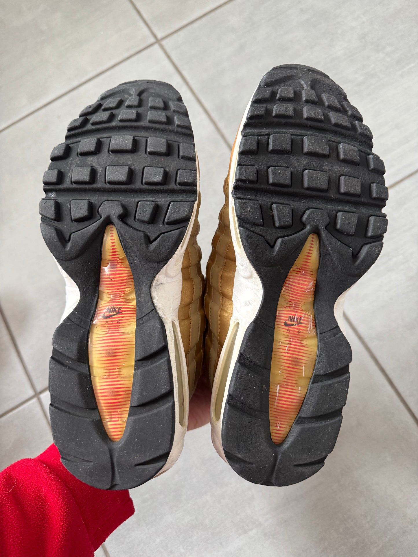 Nike Air Max 95 Gold