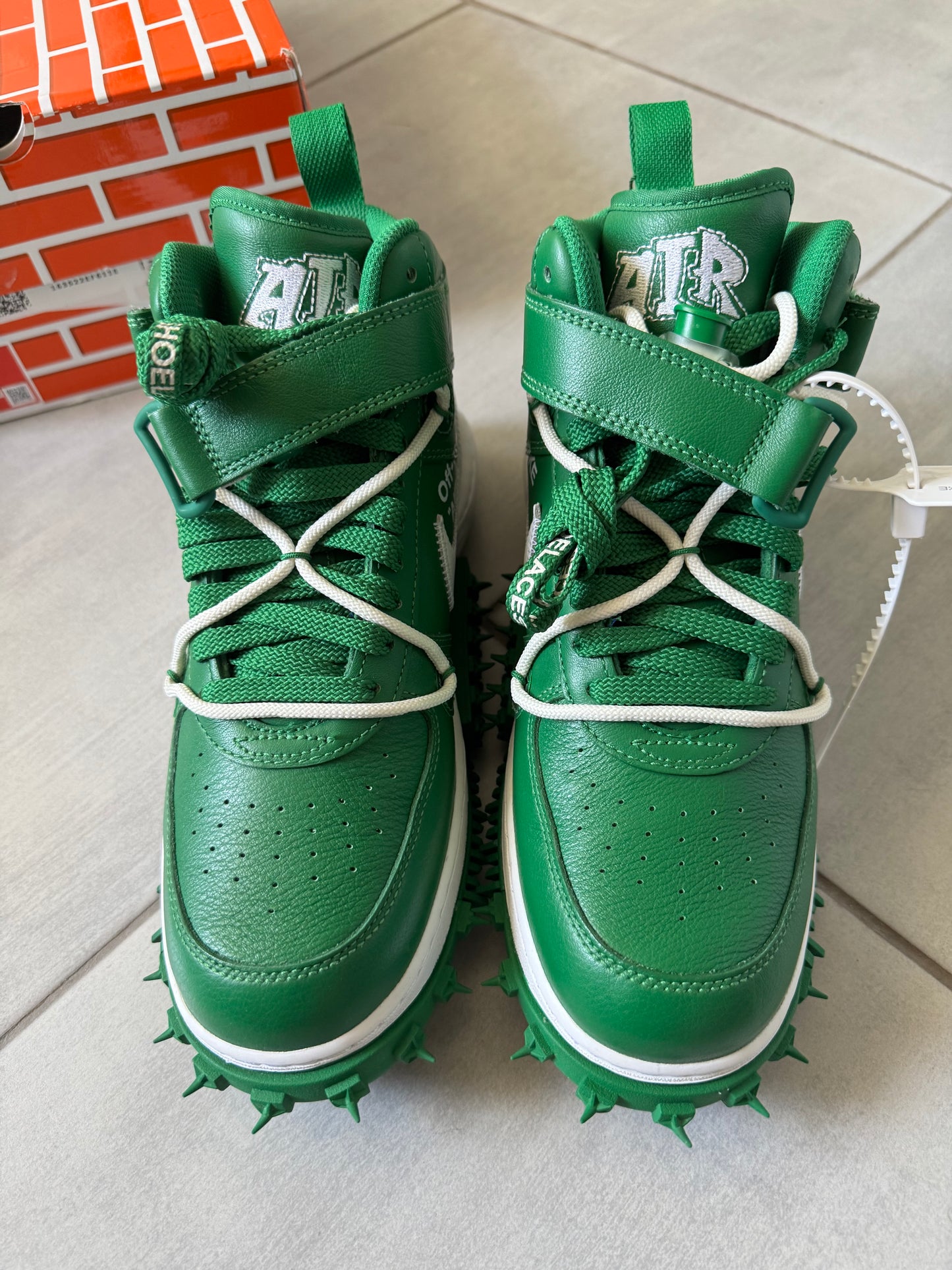 Nike Air Force 1 Mid x Off-White Pine Green DR0500-300