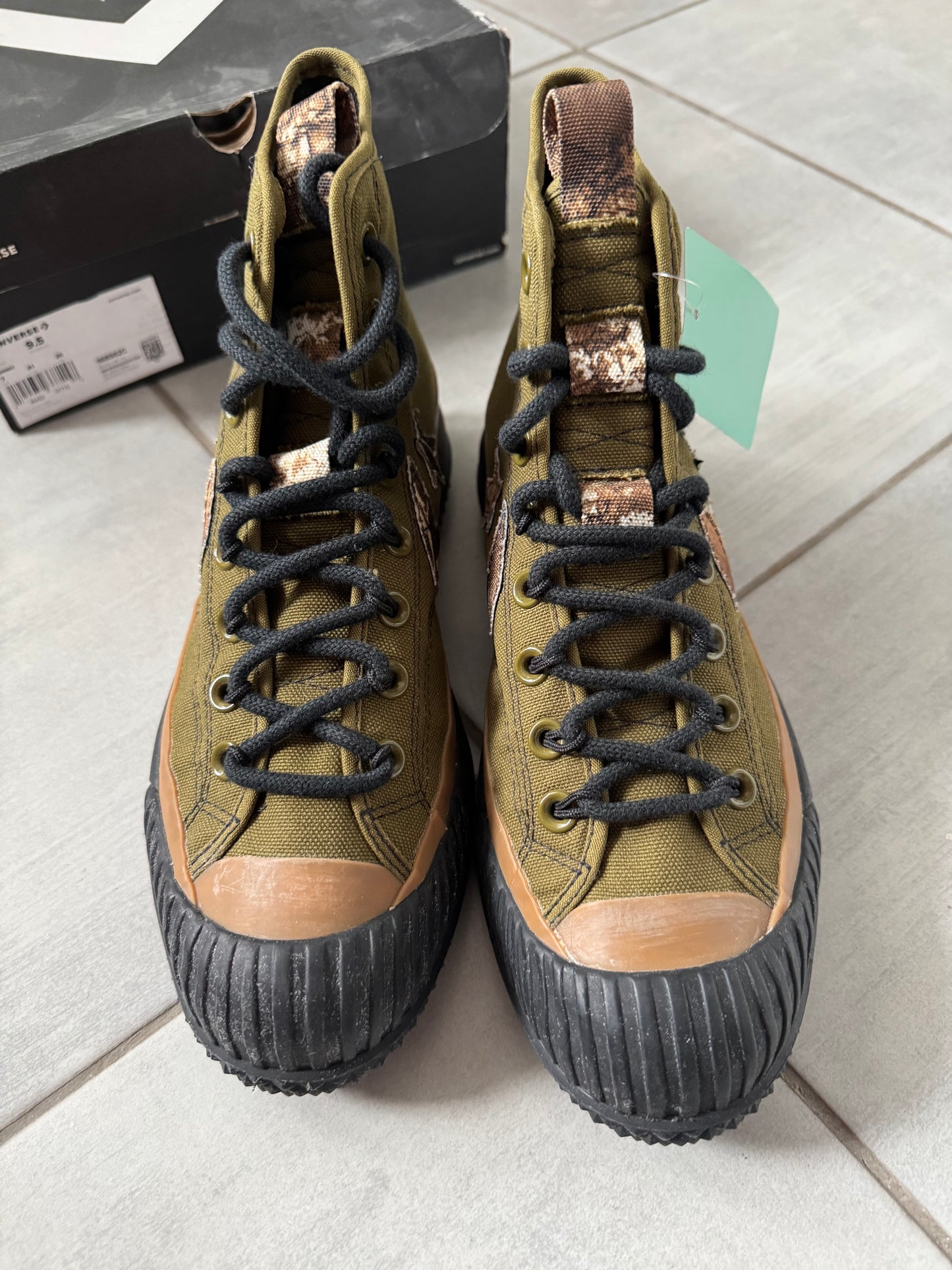 Converse Bosey MC