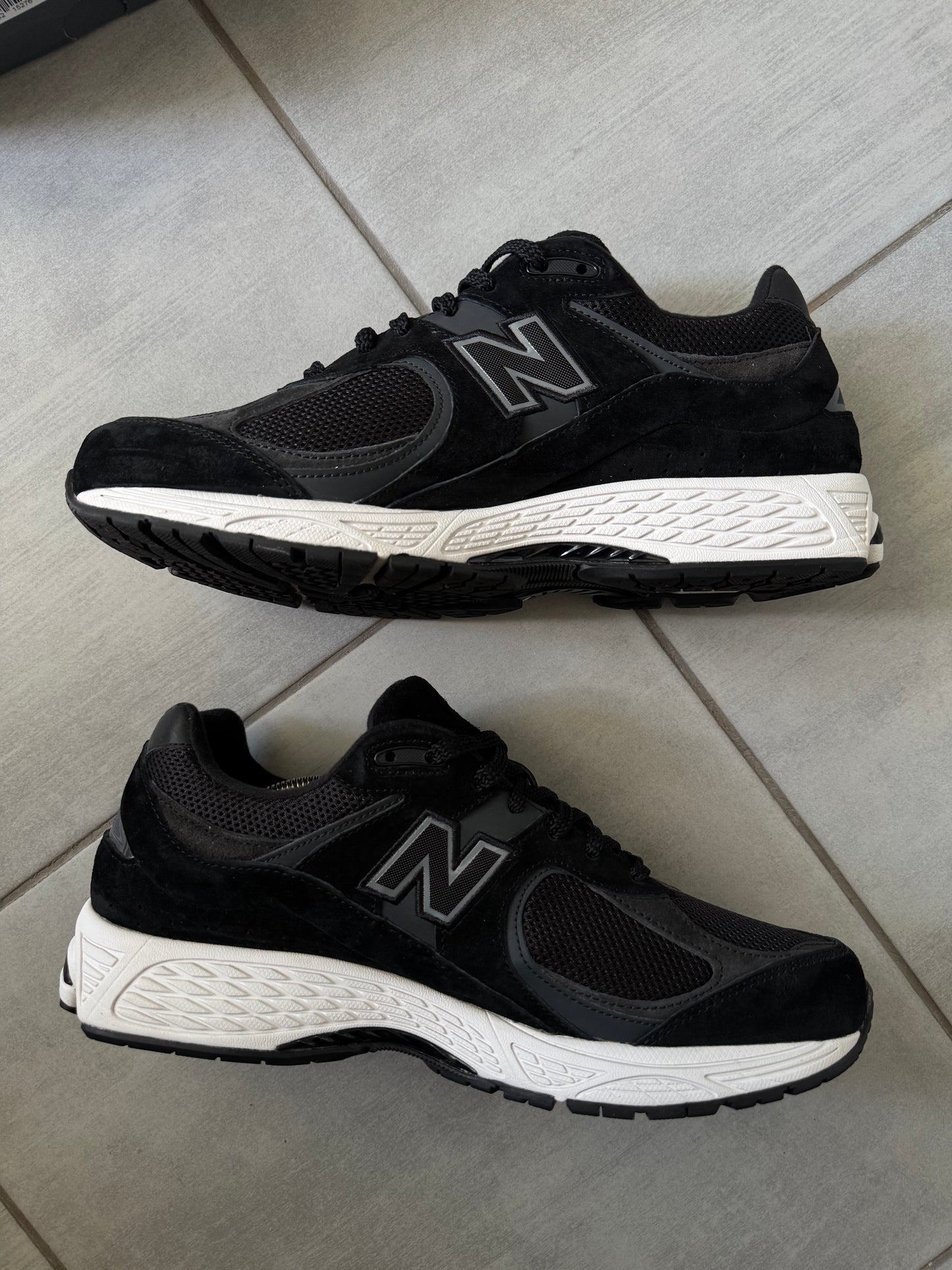 New Balance 2002R Black M2002RBK
