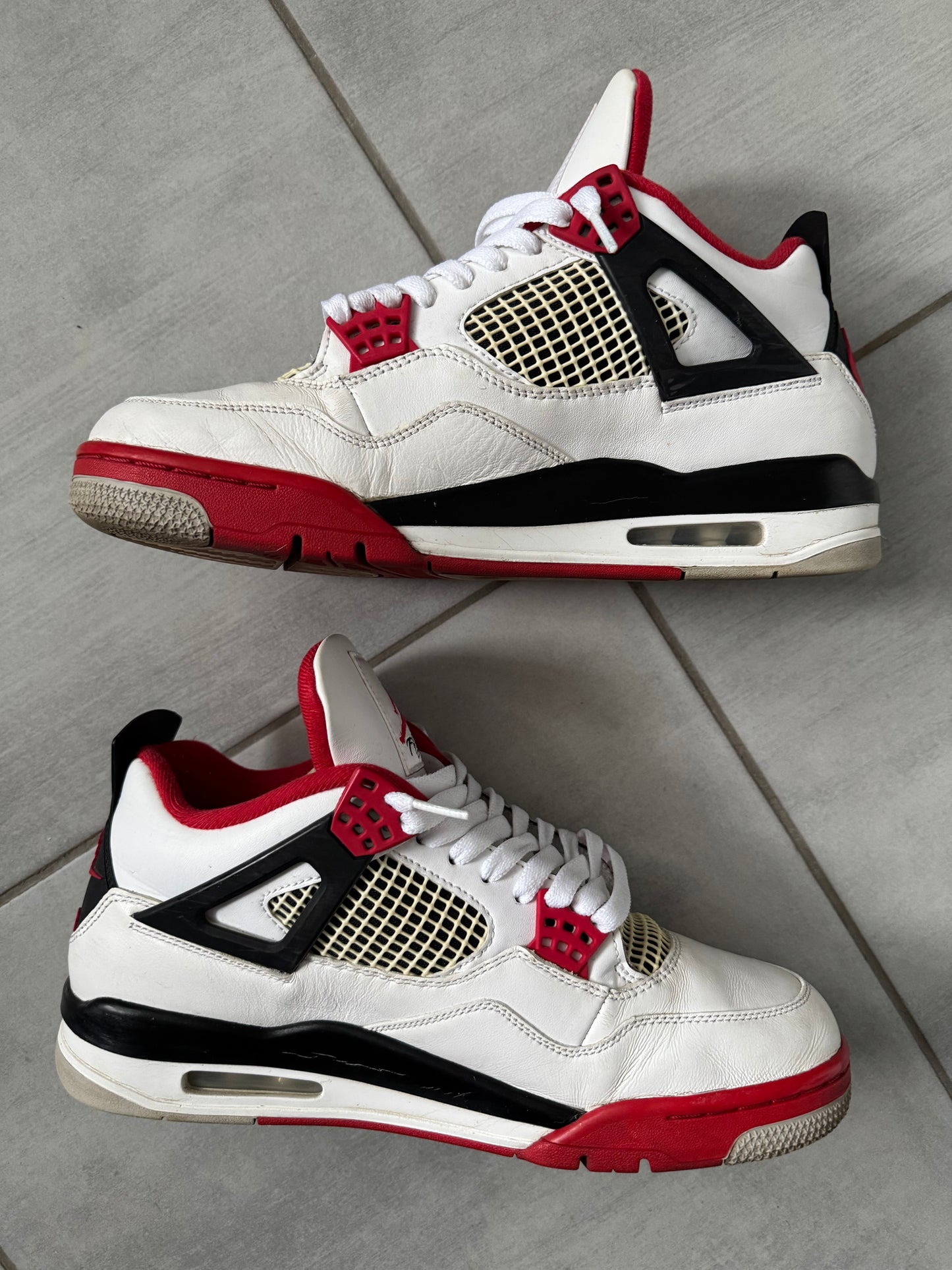 Air Jordan 4 Fire Red 2020
