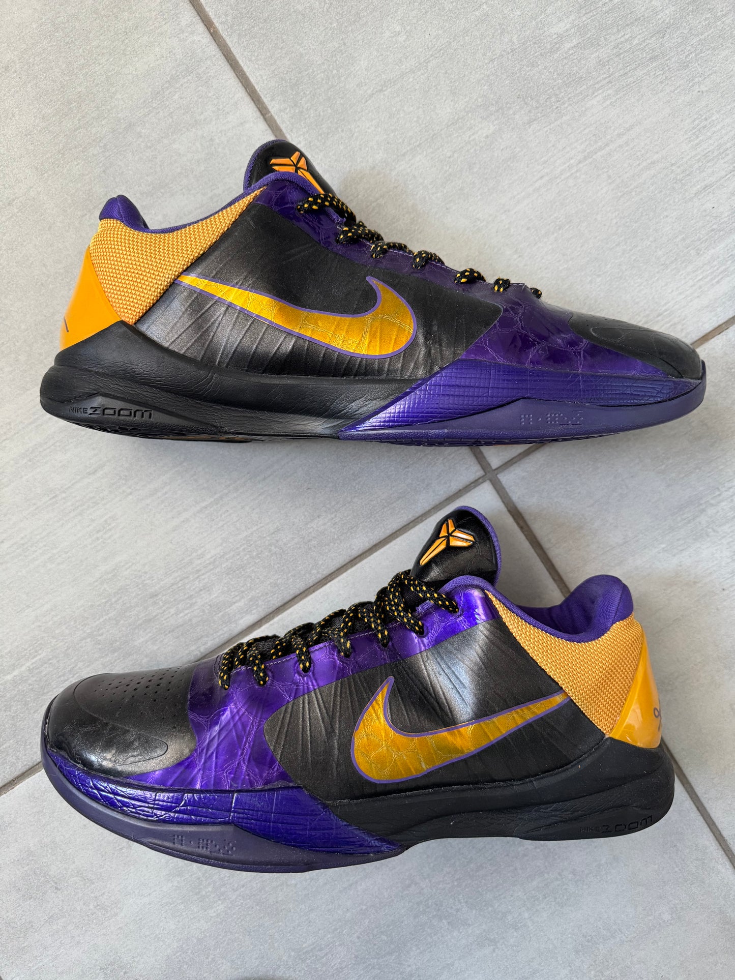 Nike Kobe 5 Lakers Away 2010