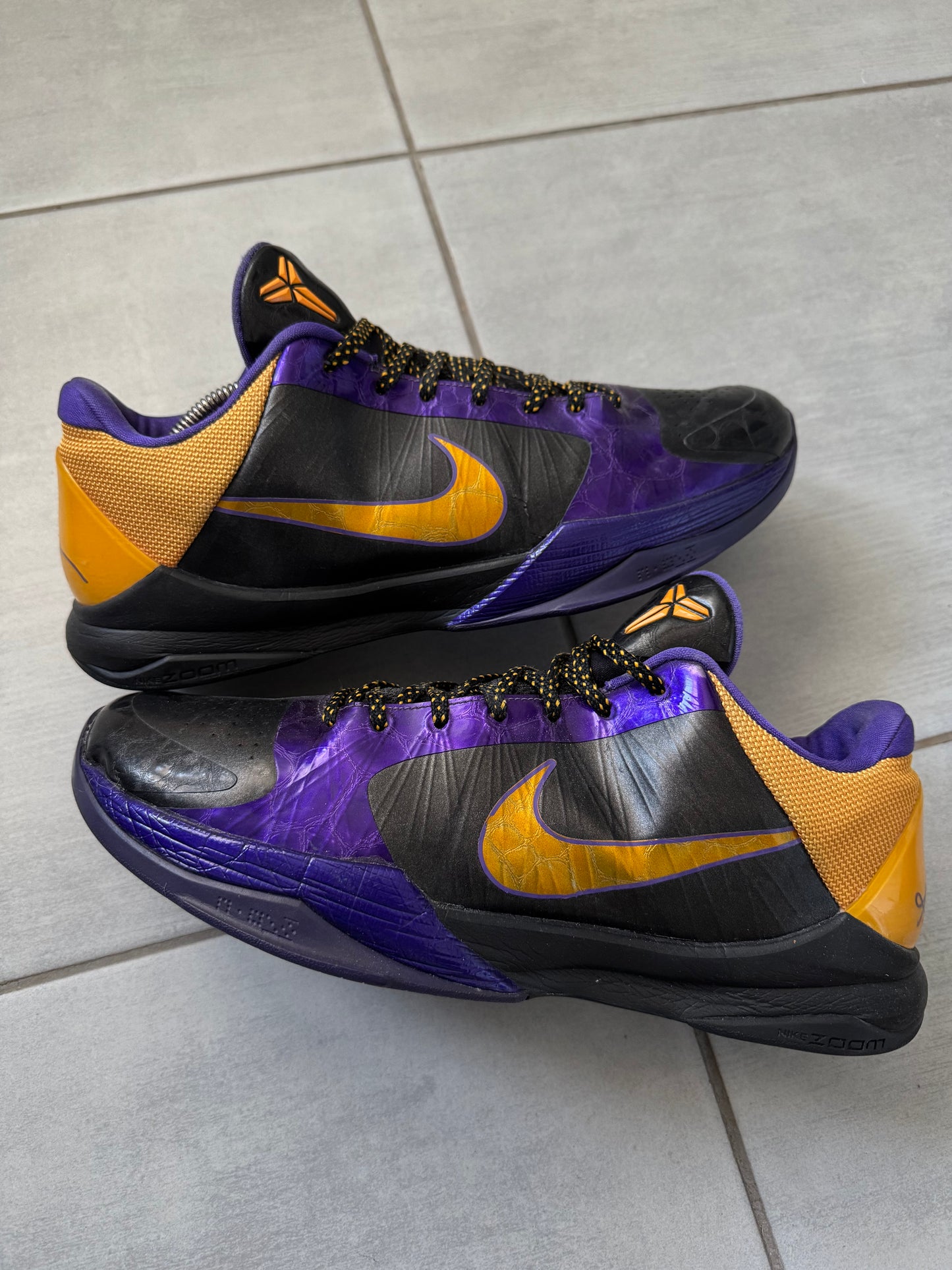 Nike Kobe 5 Lakers Away 2010
