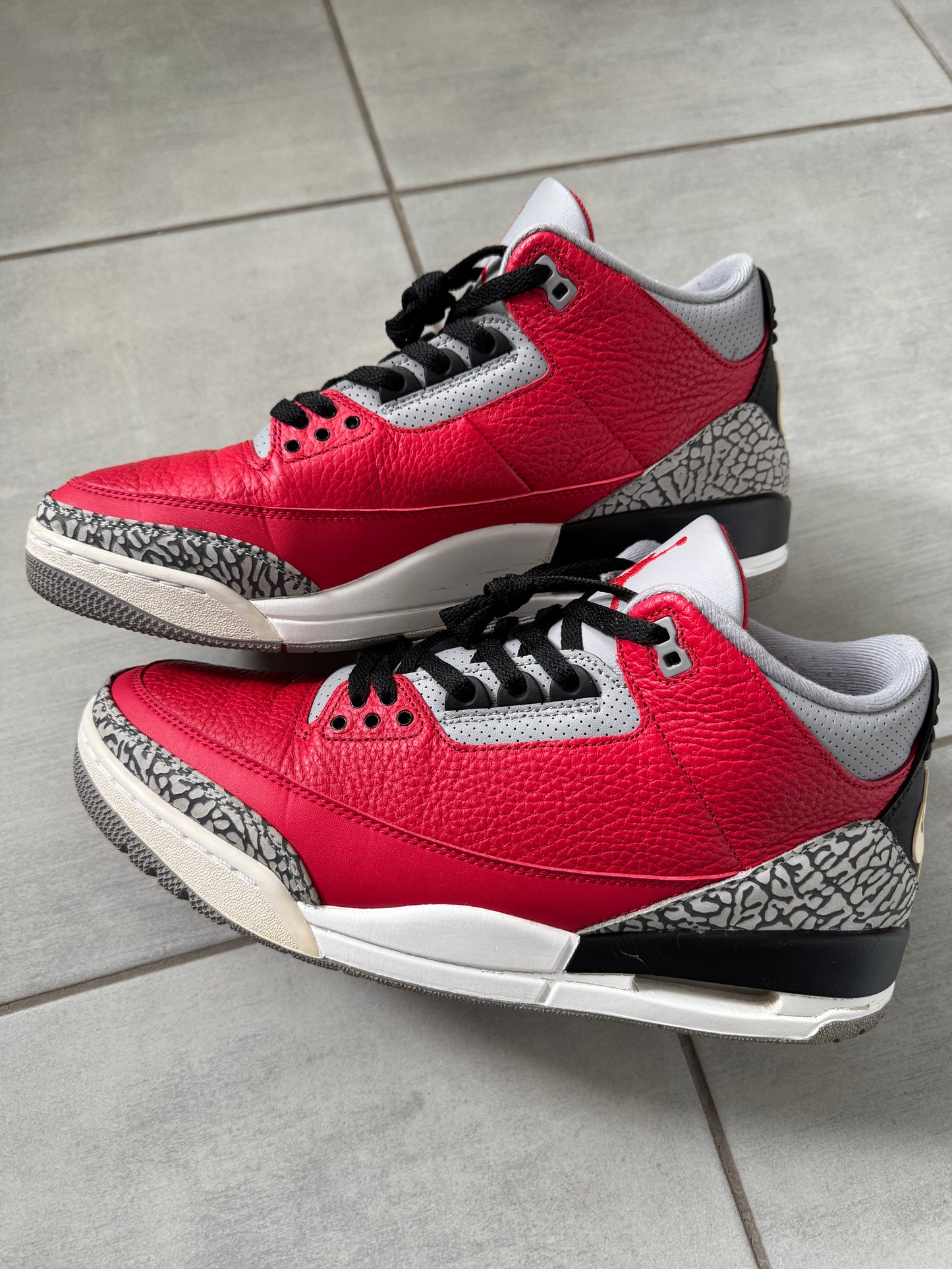 Air Jordan 3 Red Elephant