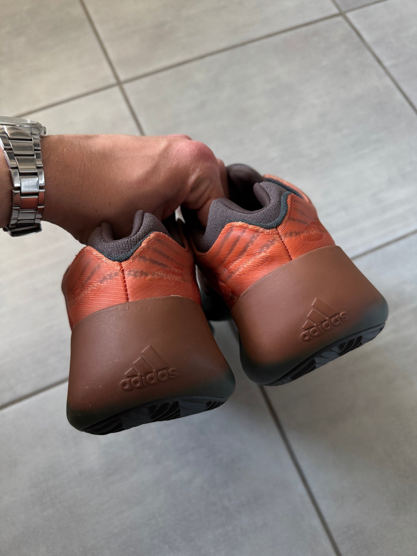 Adidas Yeezy 700 V3 Copper Fade GY4109