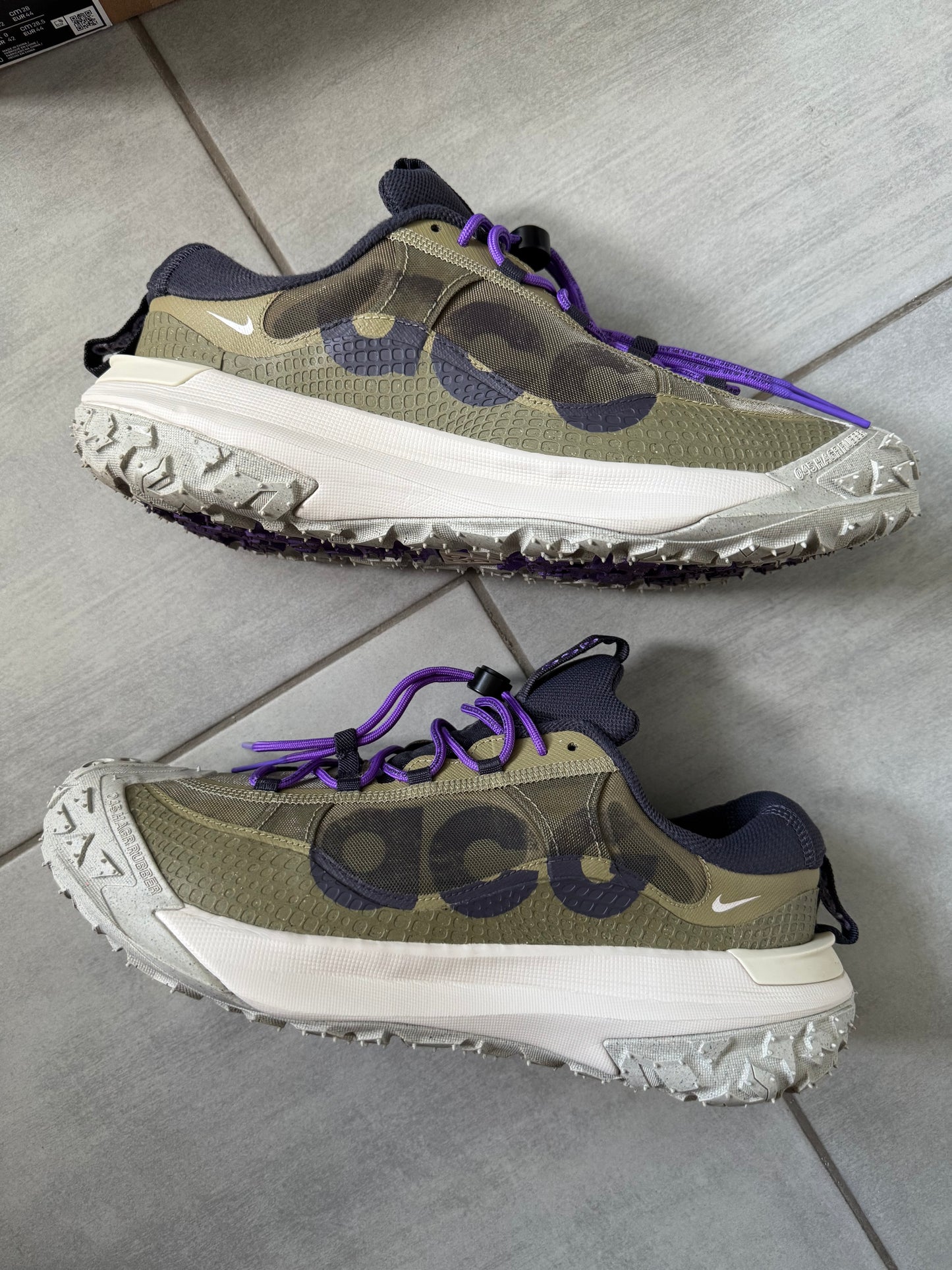 Nike ACG Mountain Fly 2 Low Neutral Olive DV7903-200