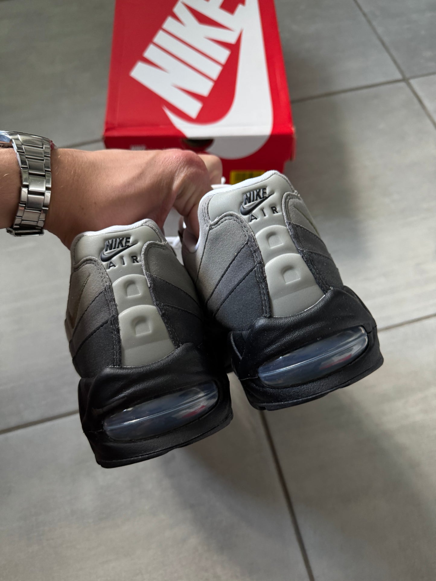 Nike Air Max 95 Black Medium Olive HJ5996-003