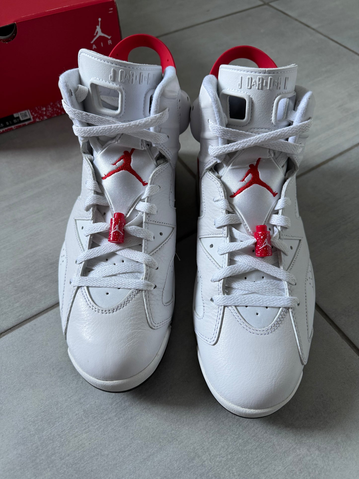 Air Jordan 6 Red Oreo