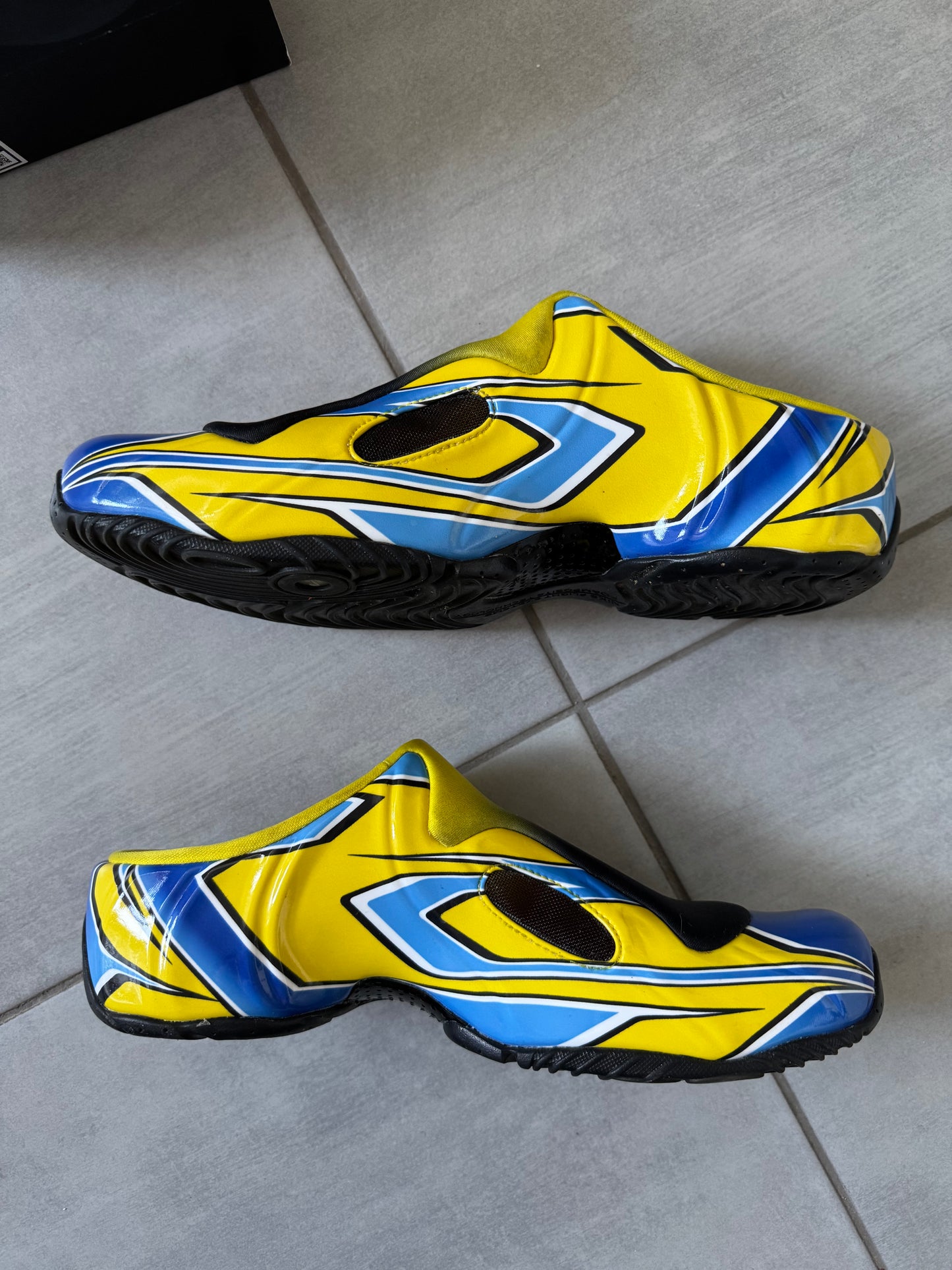 Nike Clogposite x Supreme Opti Yellow