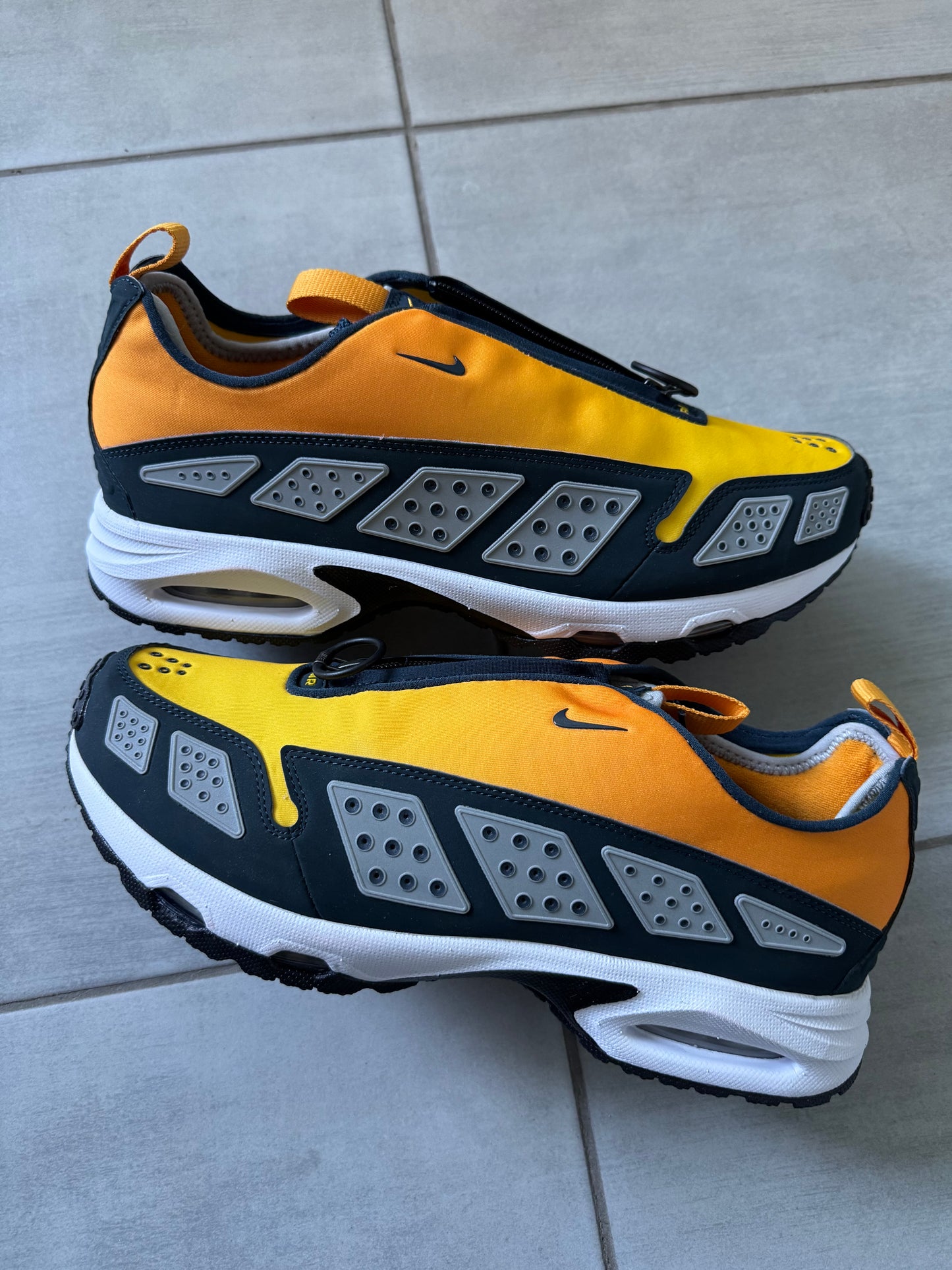 Nike Air Max Sunder Canyon Gold HJ8080-700