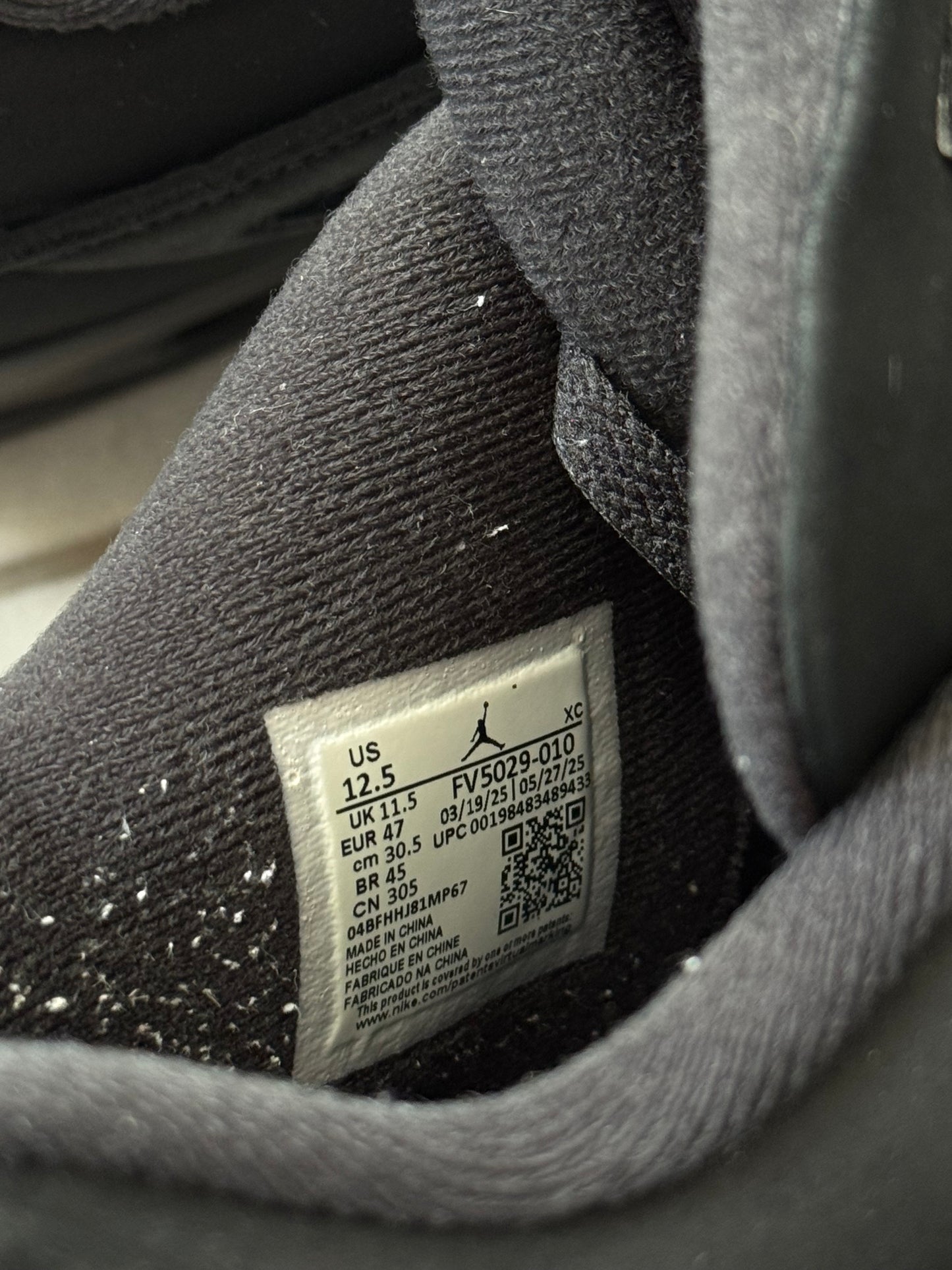 Air Jordan 4 Black Cat 2025 FV5029-010