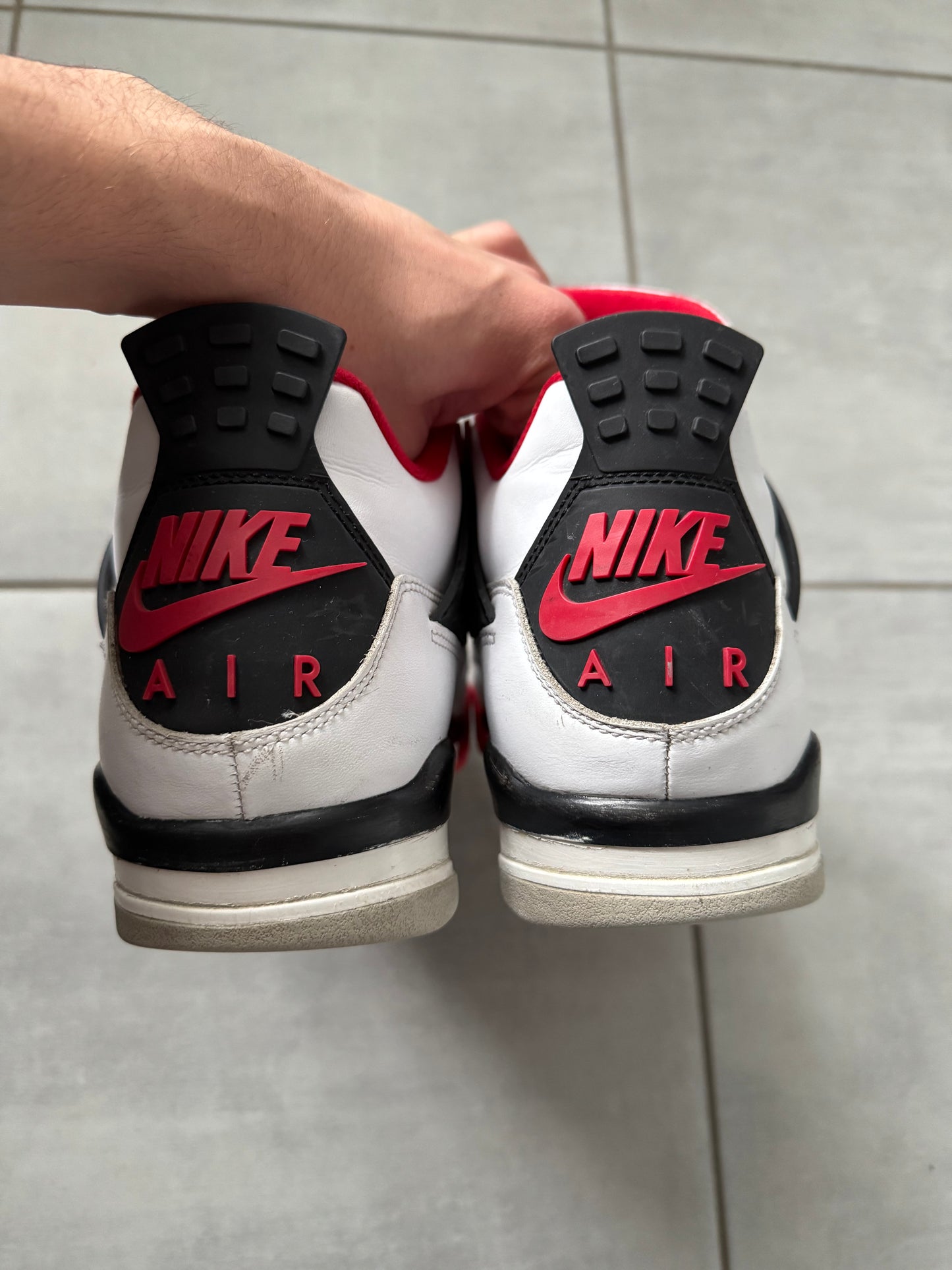 Air Jordan 4 Fire Red 2020