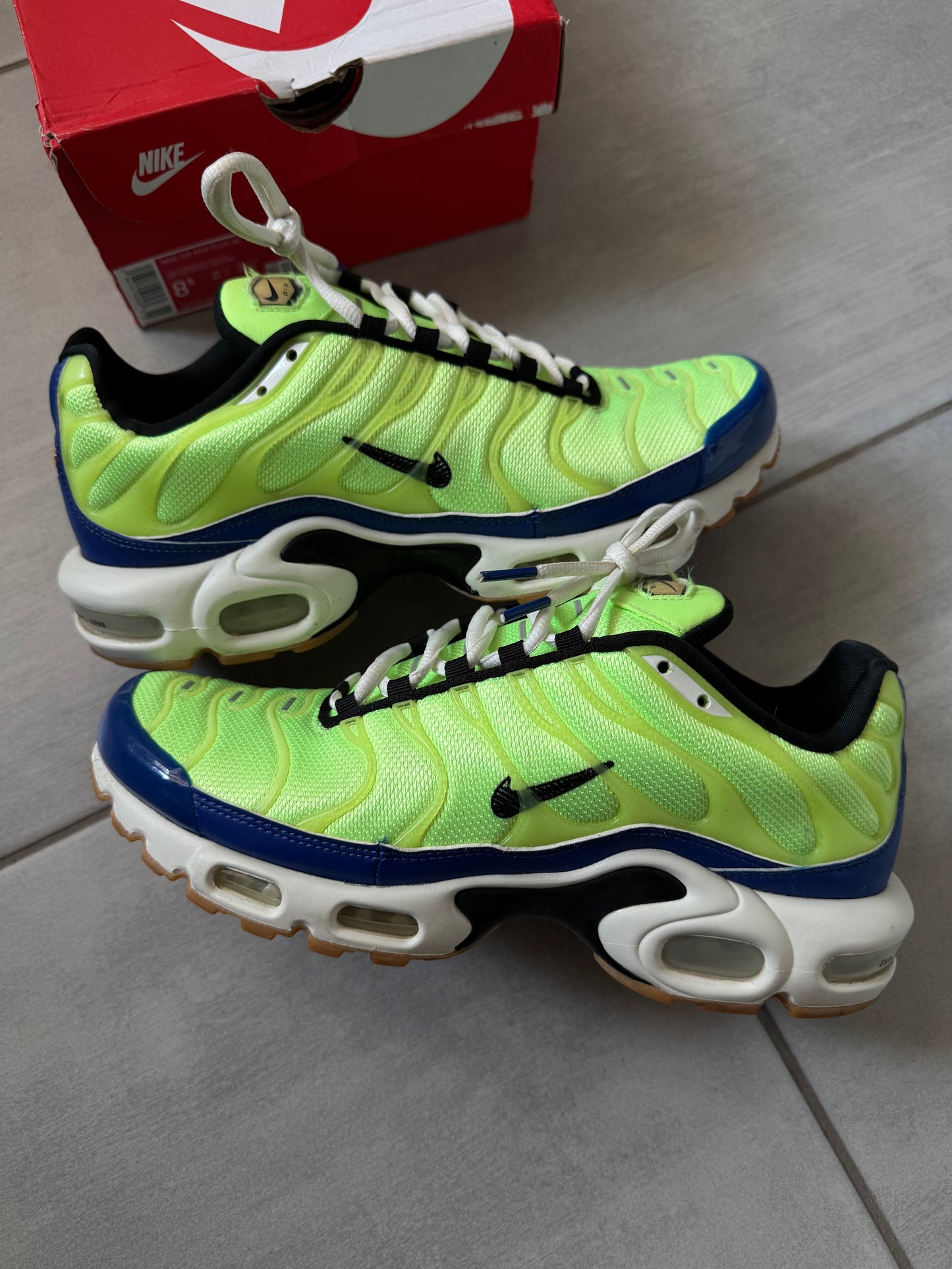 Nike Air Max Plus Ghost Green DZ0480-300