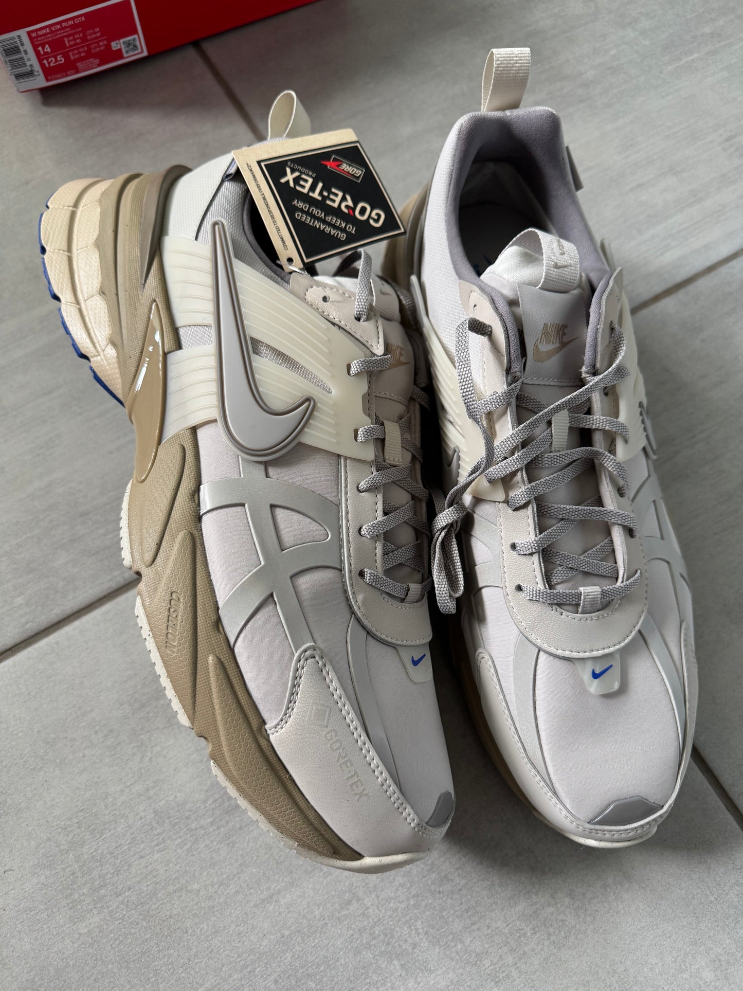 Nike V2K Run Gore-Tex Light Bone FZ2622-002