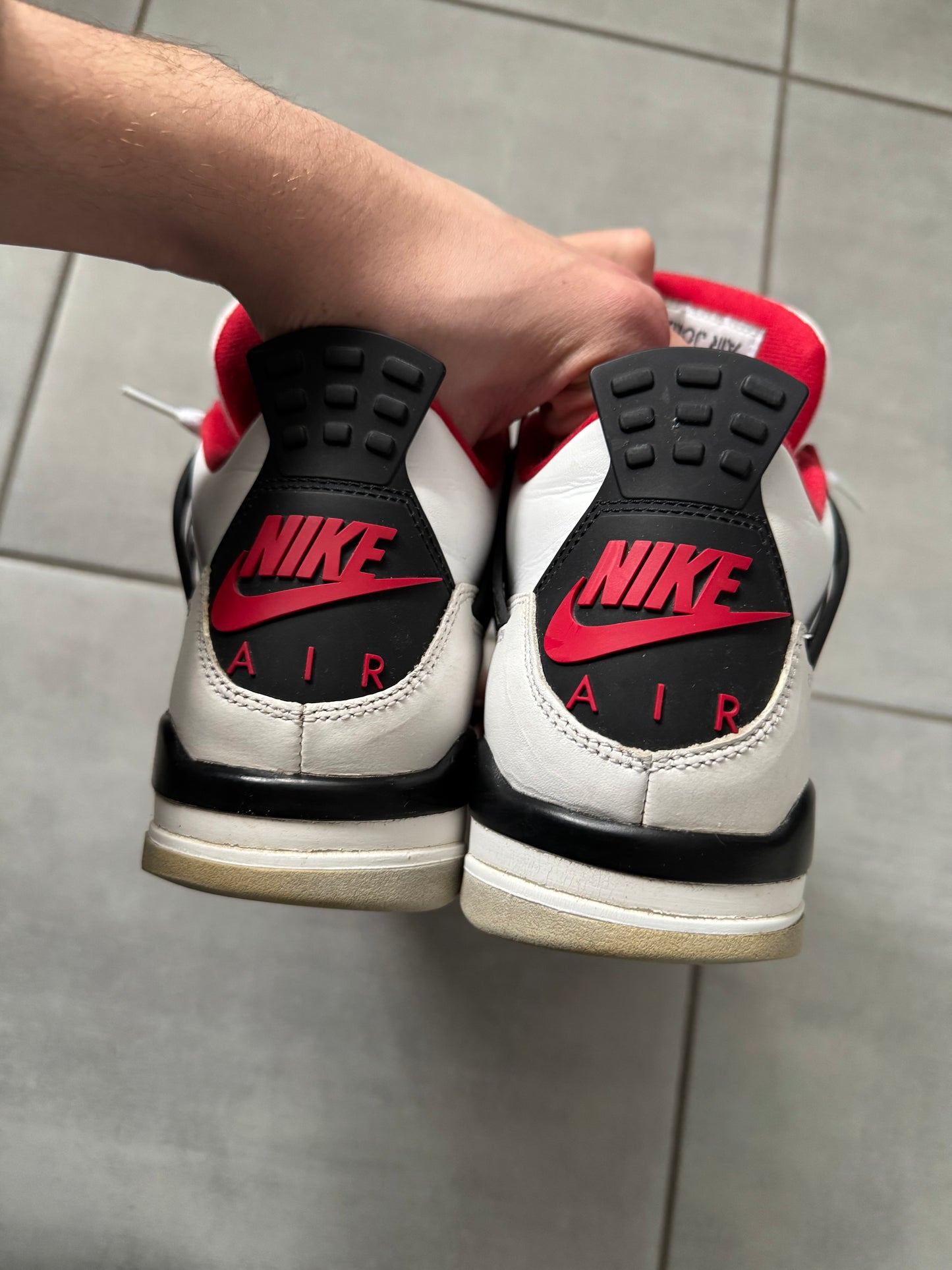 Air Jordan 4 Fire Red 2020