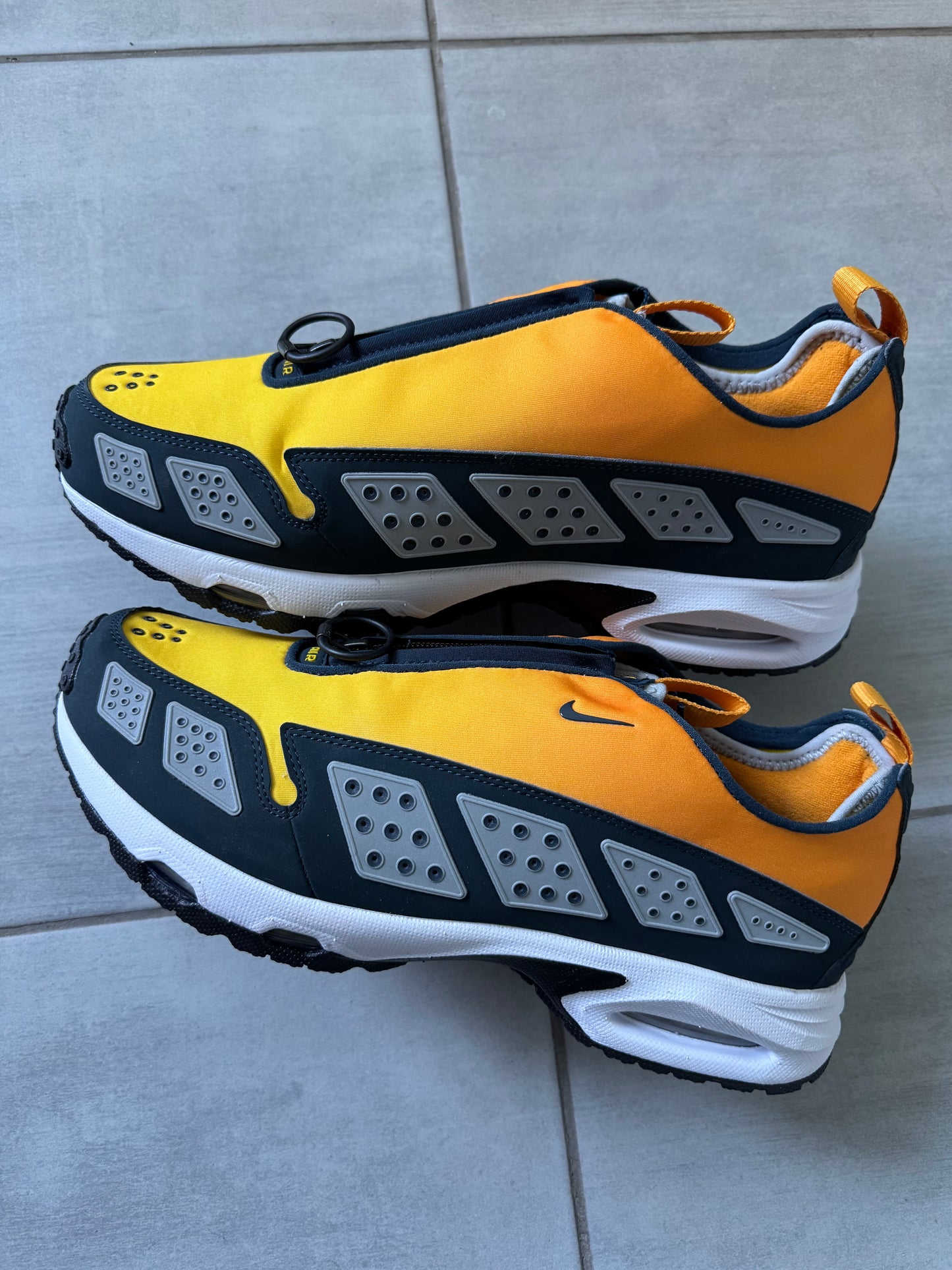Nike Air Max Sunder Canyon Gold HJ8080-700