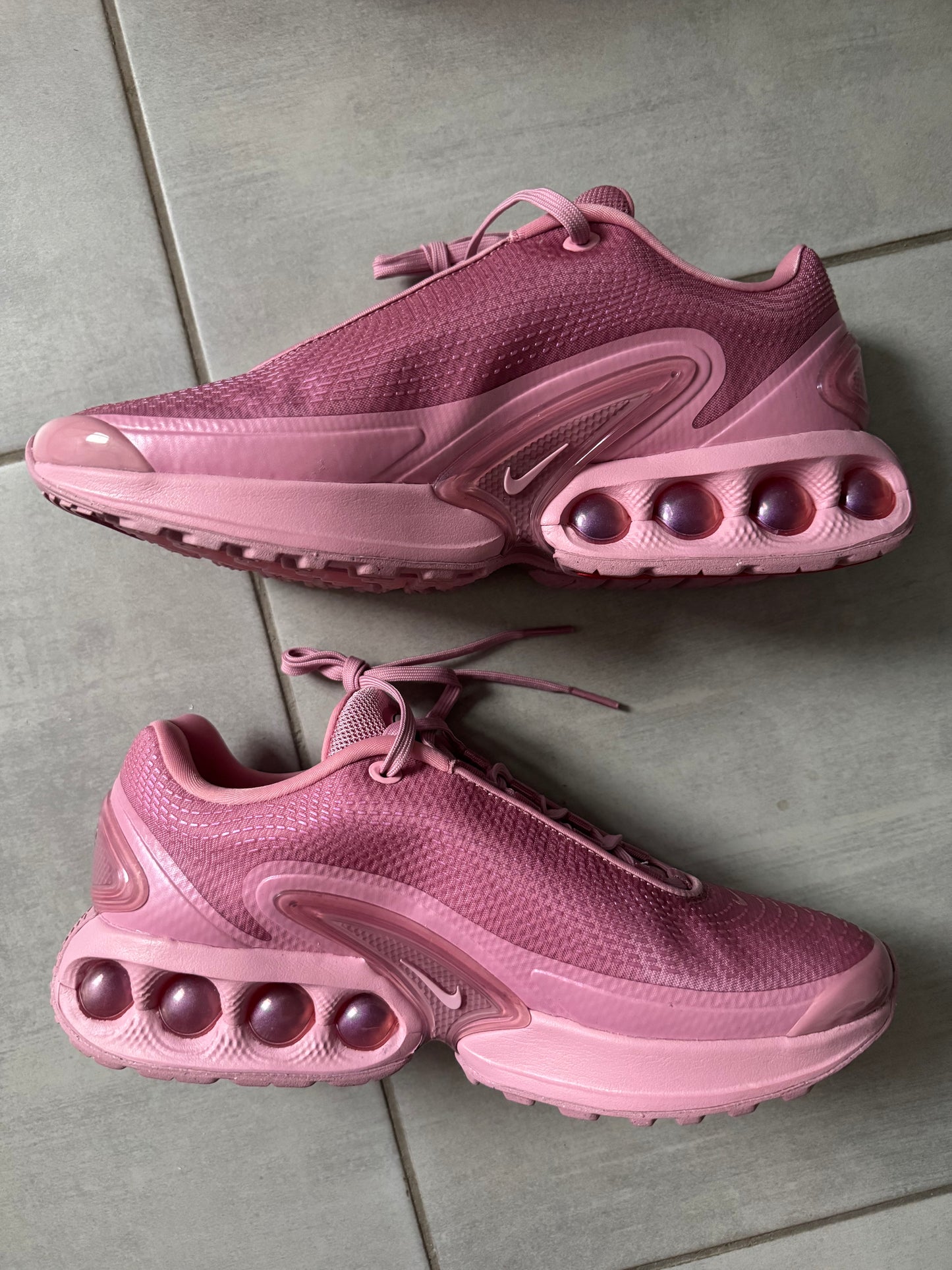 Nike Air Max DN Elemental Pink