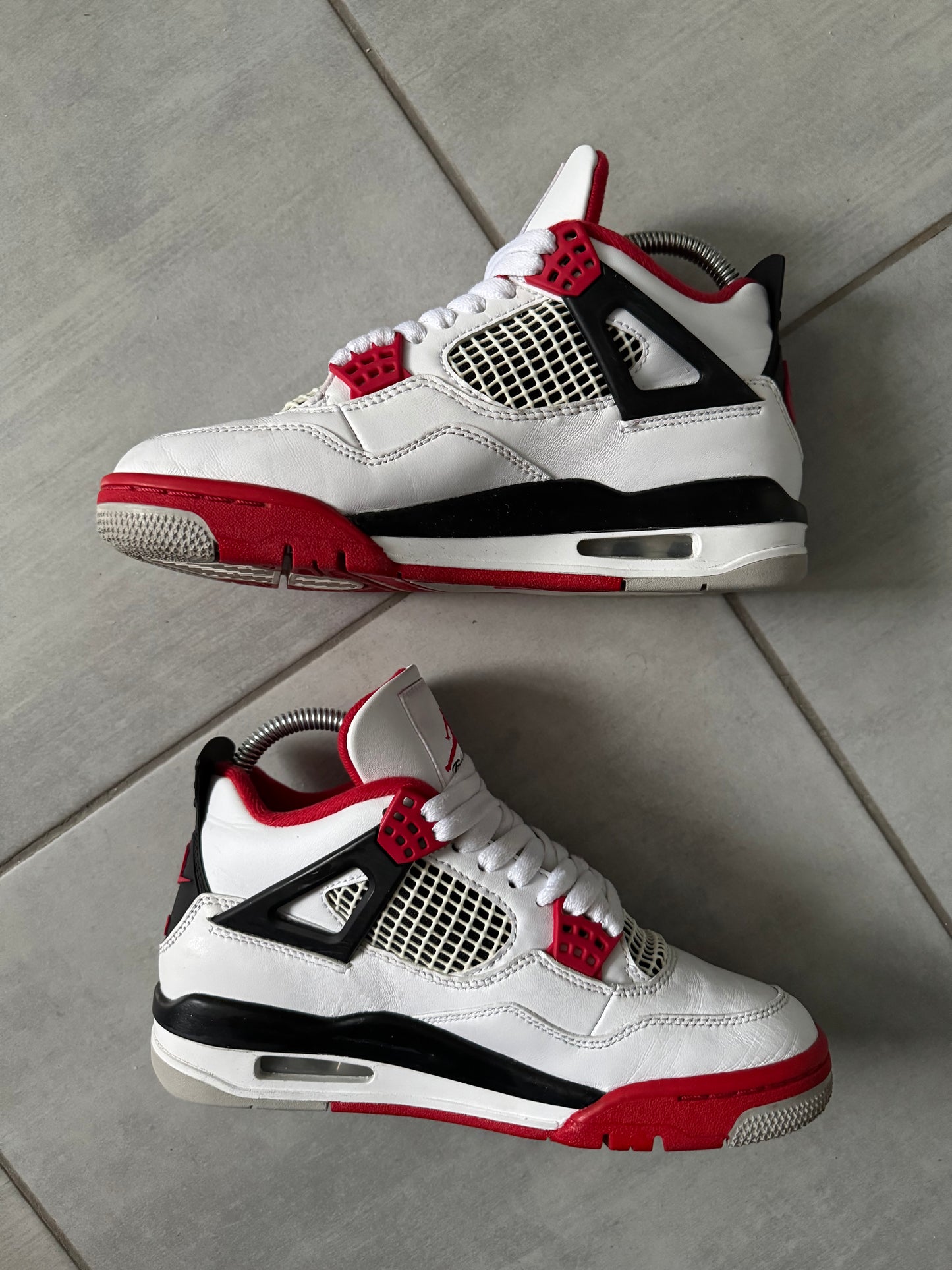 Air Jordan 4 Fire Red