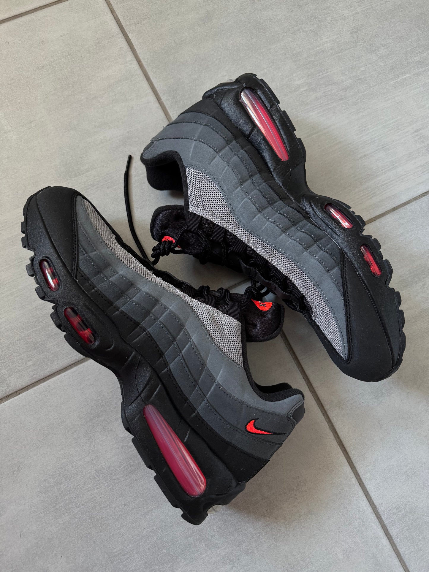 Nike Air Max 95 Bright Crimson
