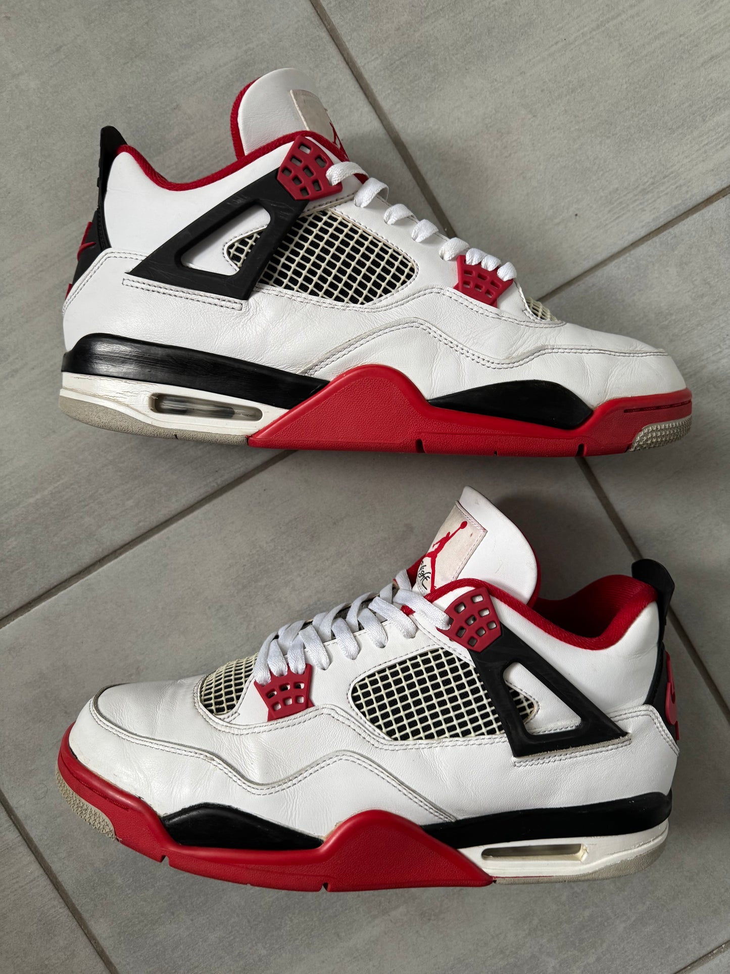 Air Jordan 4 Fire Red 2020