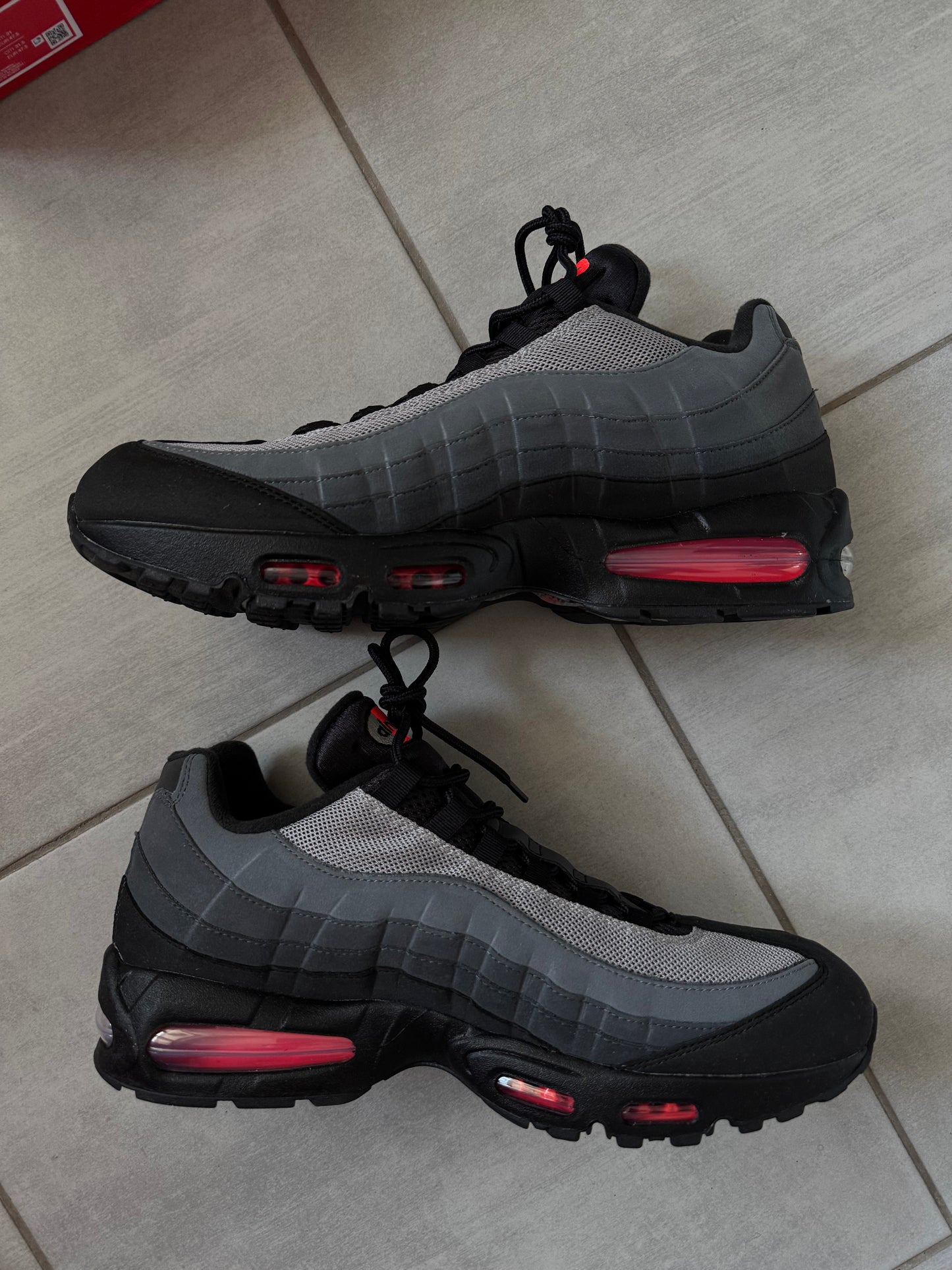 Nike Air Max 95 Bright Crimson