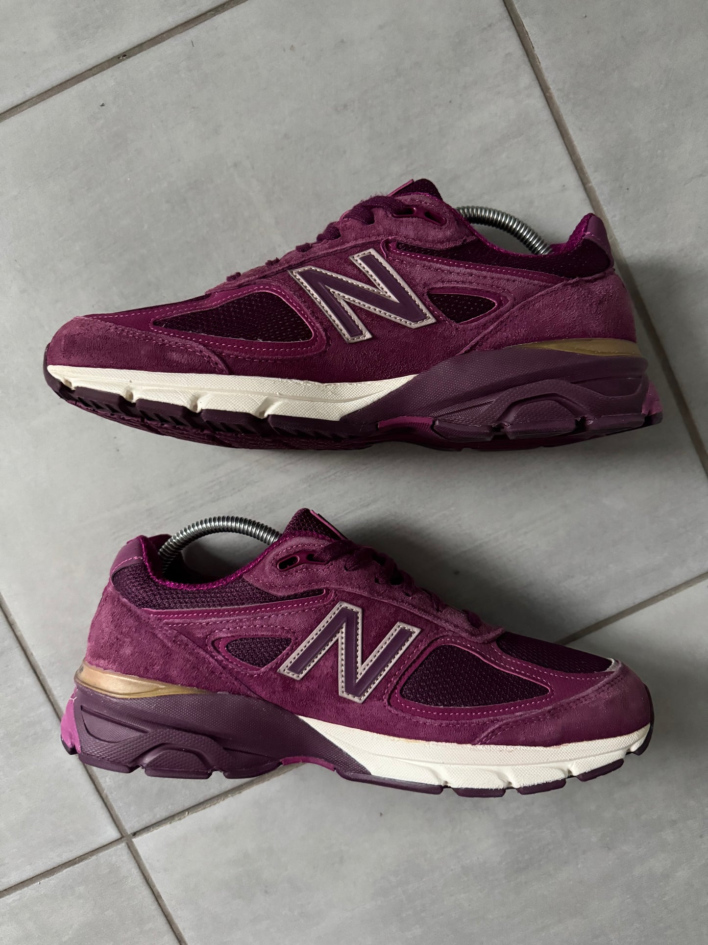 New Balance 990v4 Burgundy