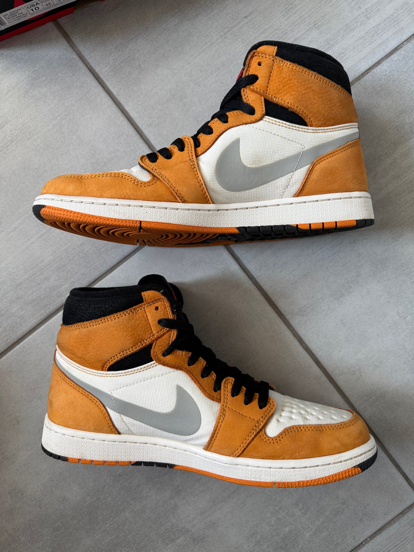 Nike Air Jordan 1 High Gore-Tex Light Curry DB2889-700