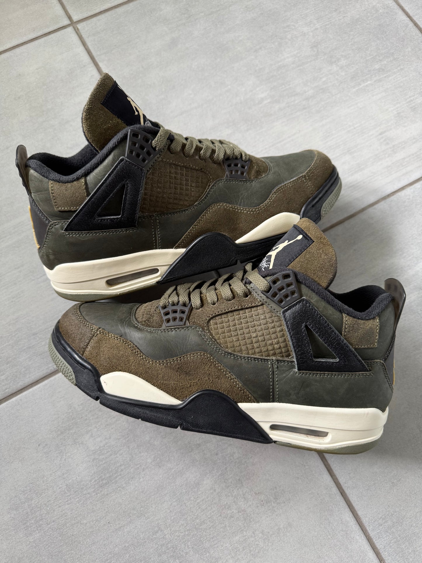 Air Jordan 4 Craft Olive FB9927-200