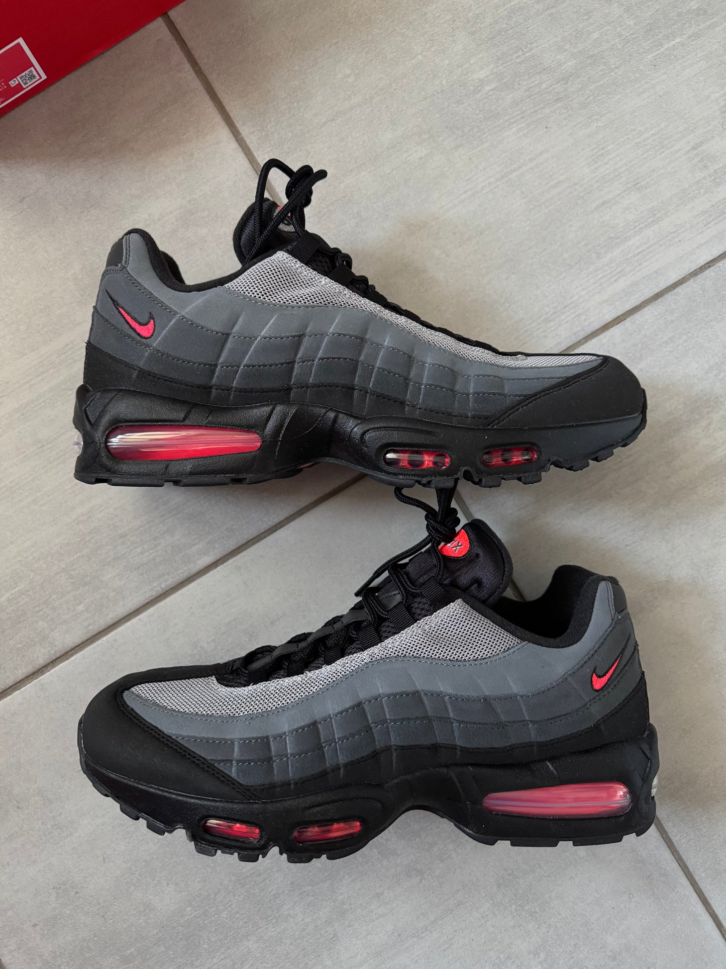 Nike Air Max 95 Bright Crimson
