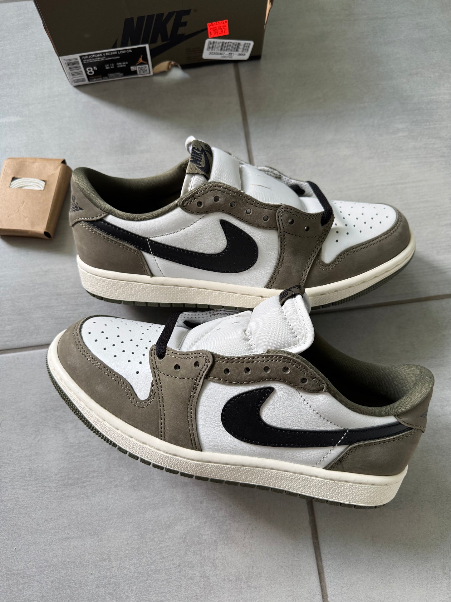 Nike Air Jordan 1 Low OG Medium Olive HQ6998-200