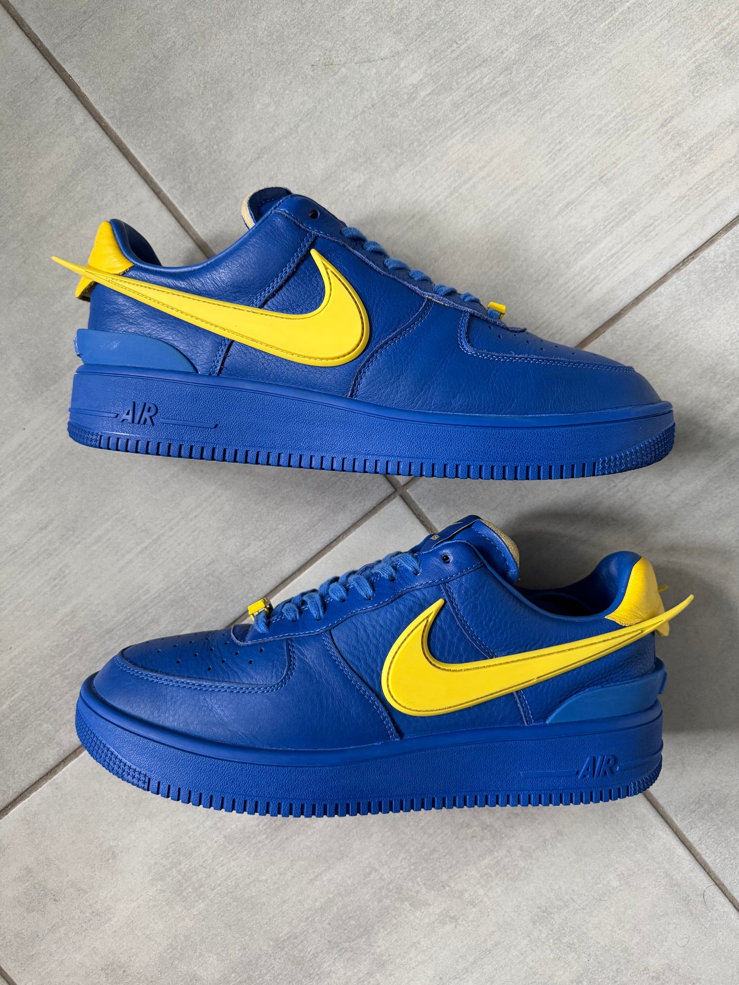 Nike Air Force 1 Low x AMBUSH DV3464-400