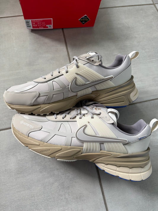 Nike V2K Run Gore-Tex Light Bone FZ2622-002