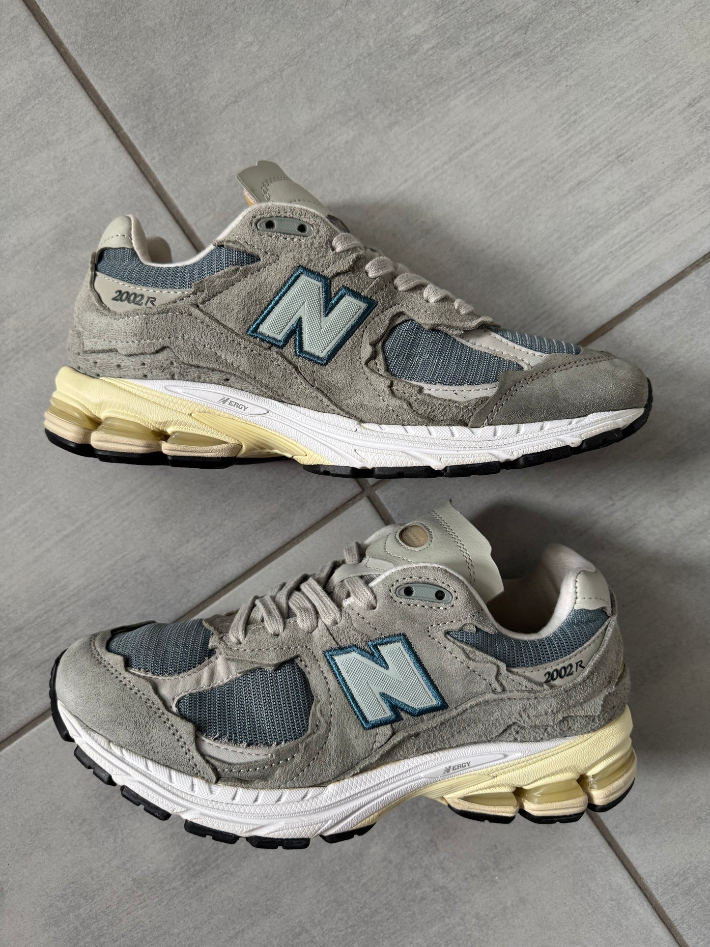 New Balance 2002R Protection Pack Mirage Grey