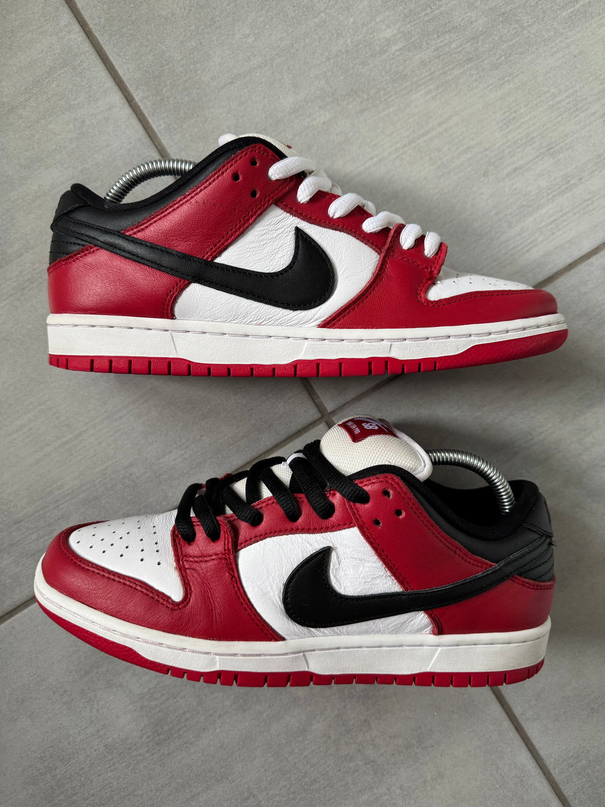 41 | Nike SB Dunk Low Chicago BQ6817-600