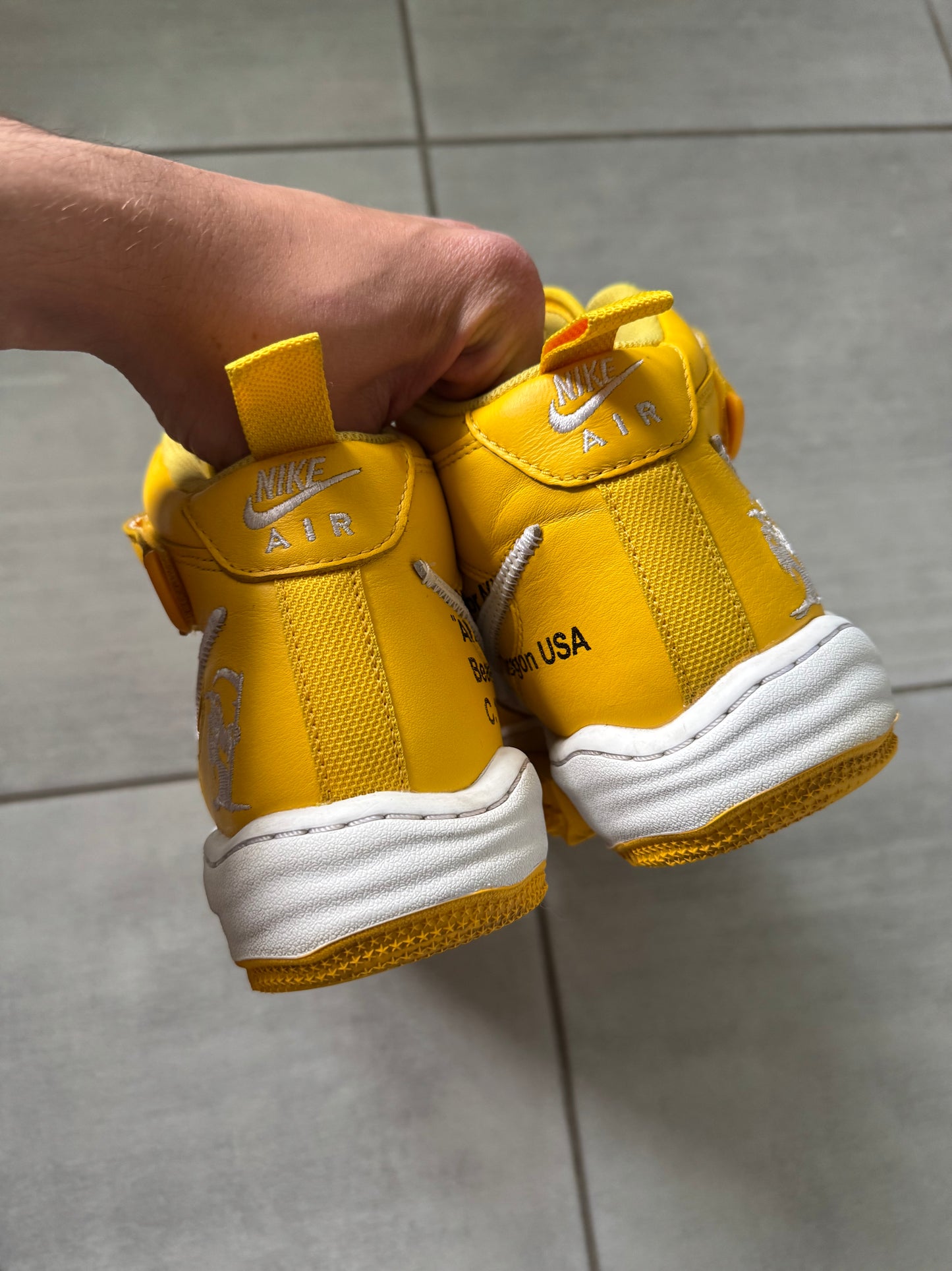 Nike Air Force 1 Mid x Off-White Varsity Maize DR0500-101