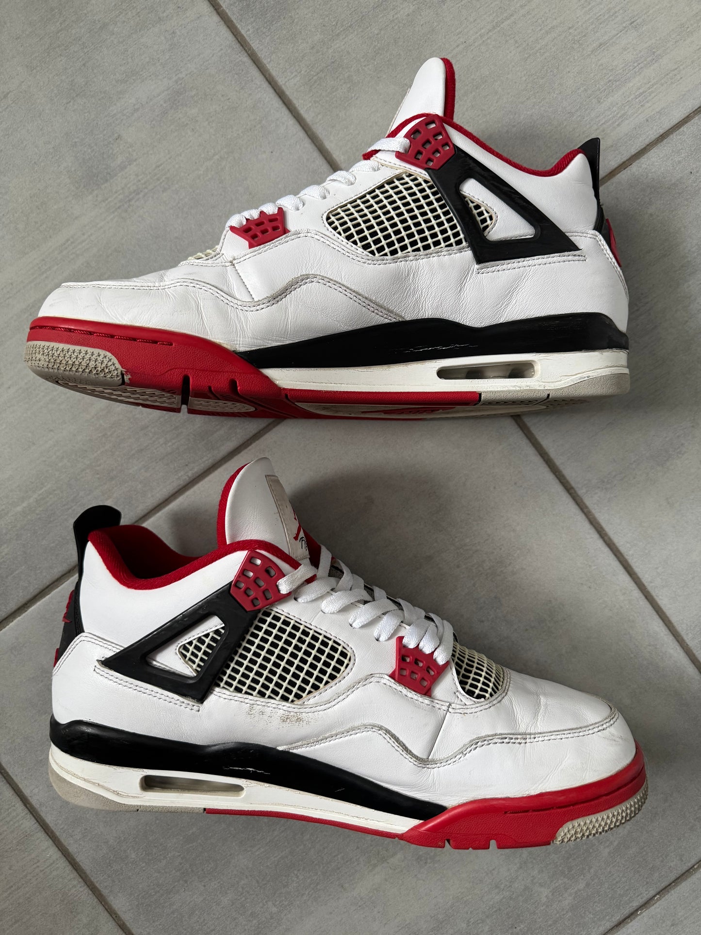 Air Jordan 4 Fire Red 2020