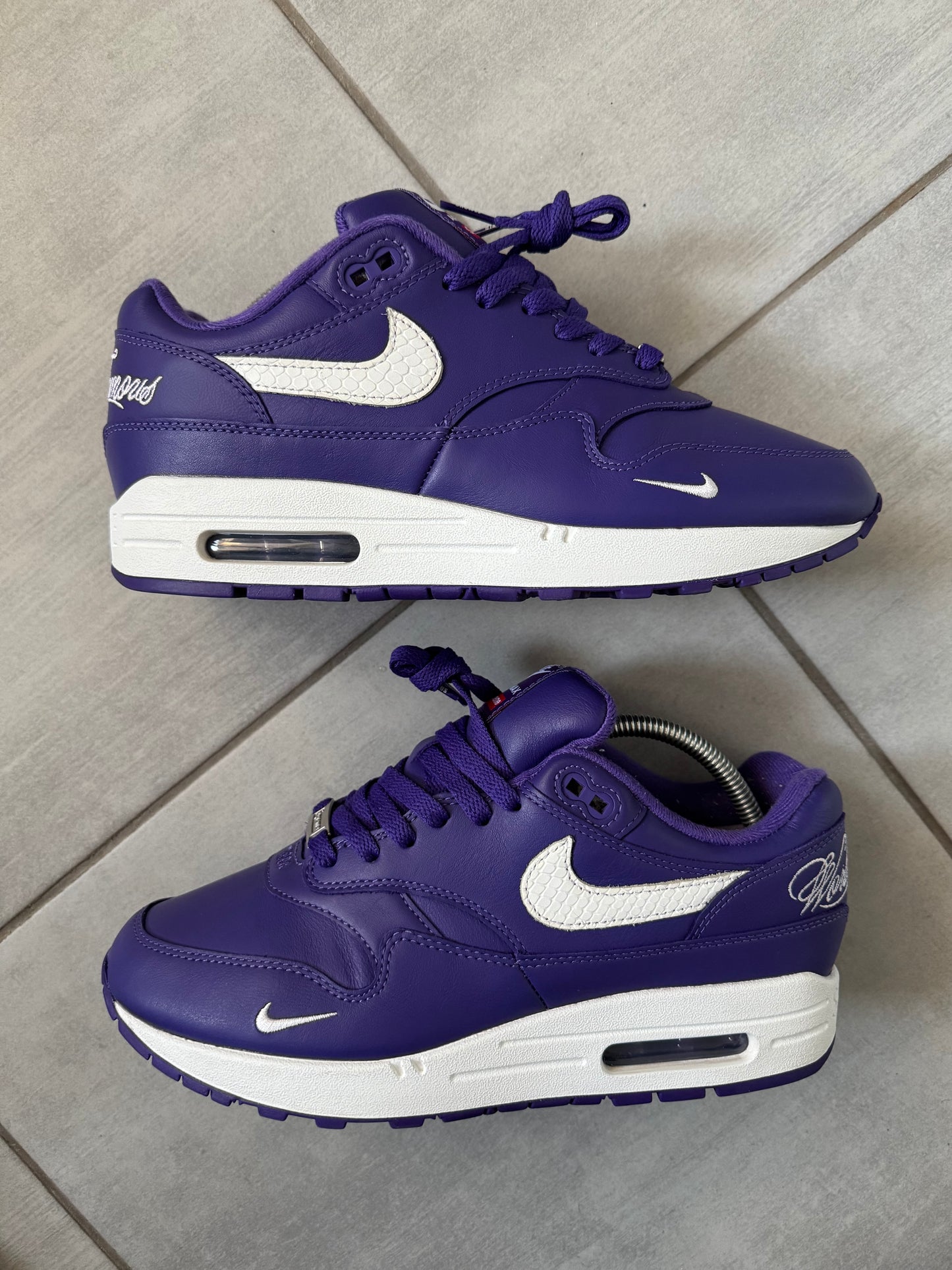 Nike Air Max 1 x Supreme Varsity Purple