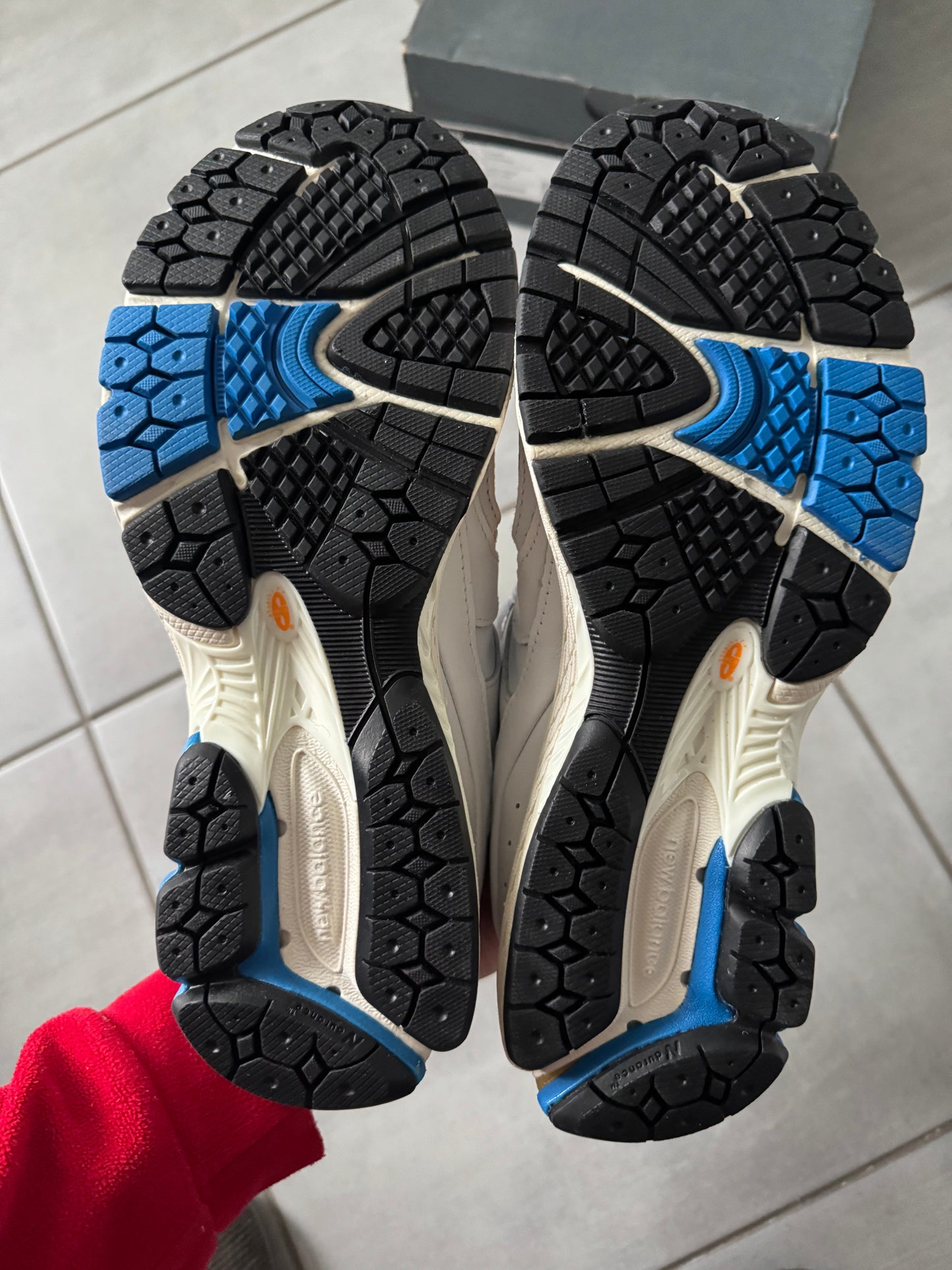 New Balance 2002R