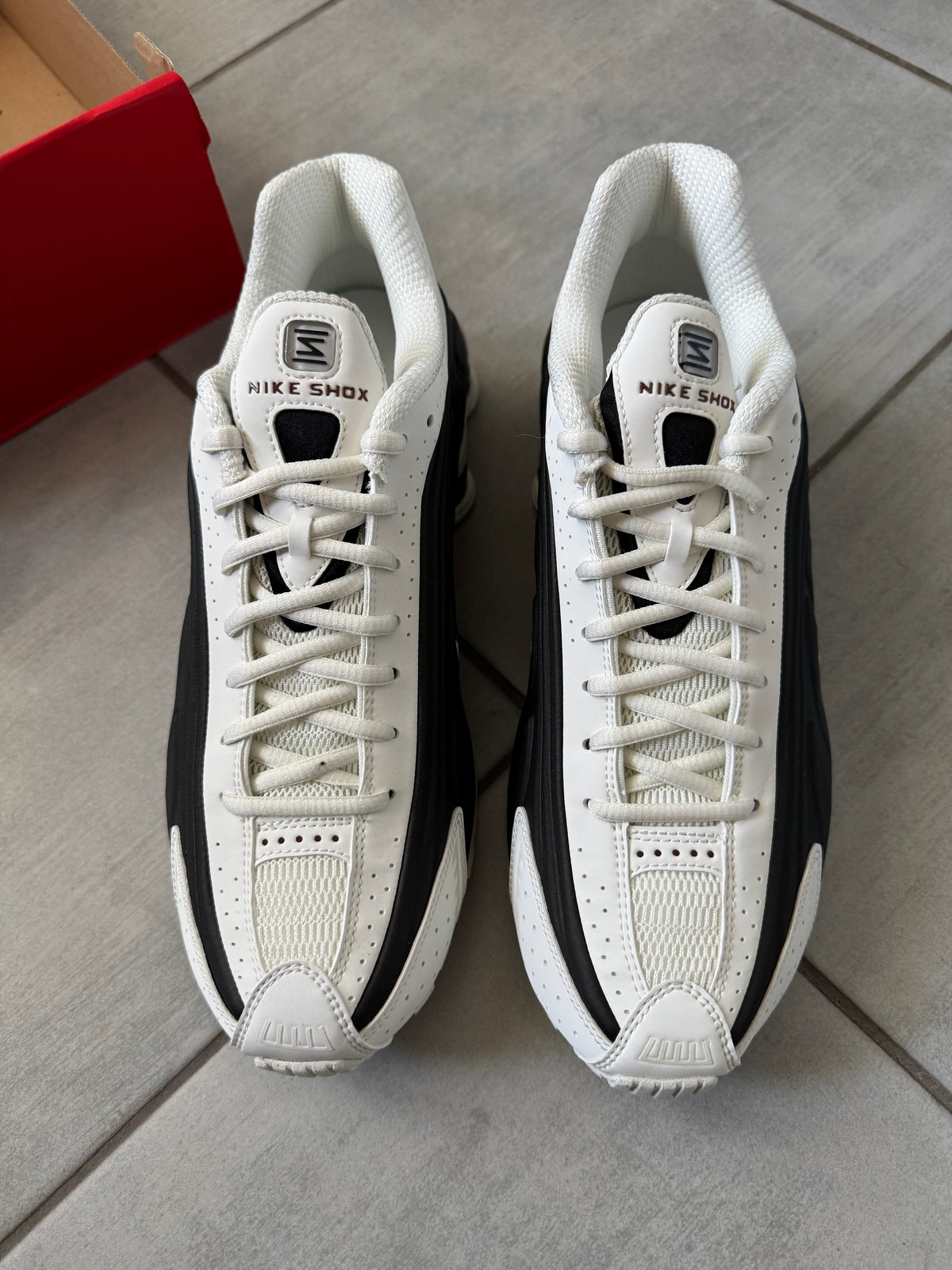 43 | Nike Shox R4 Sail Fauna Brown AR3565-104