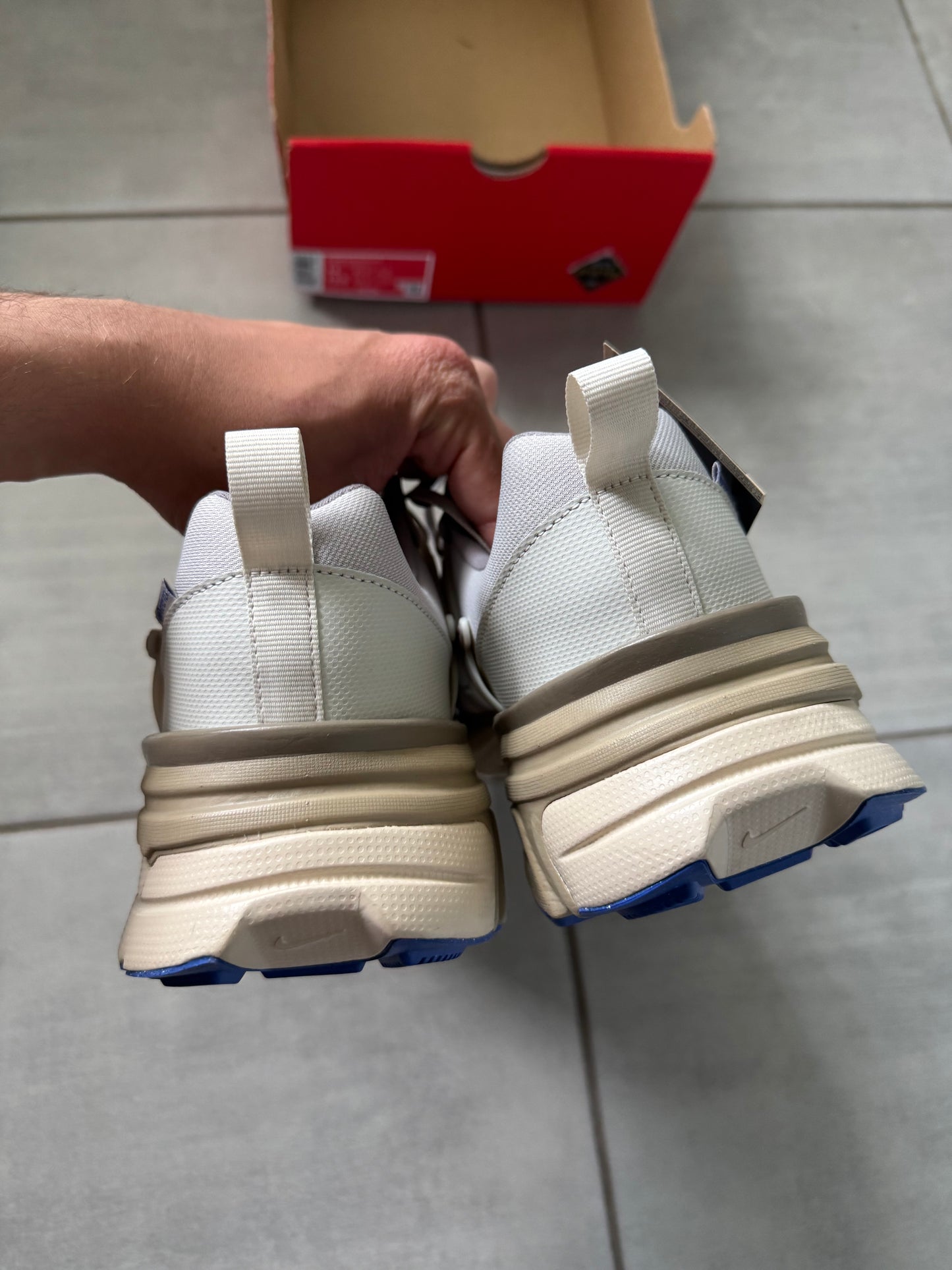 Nike V2K Run Gore-Tex Light Bone FZ2622-002