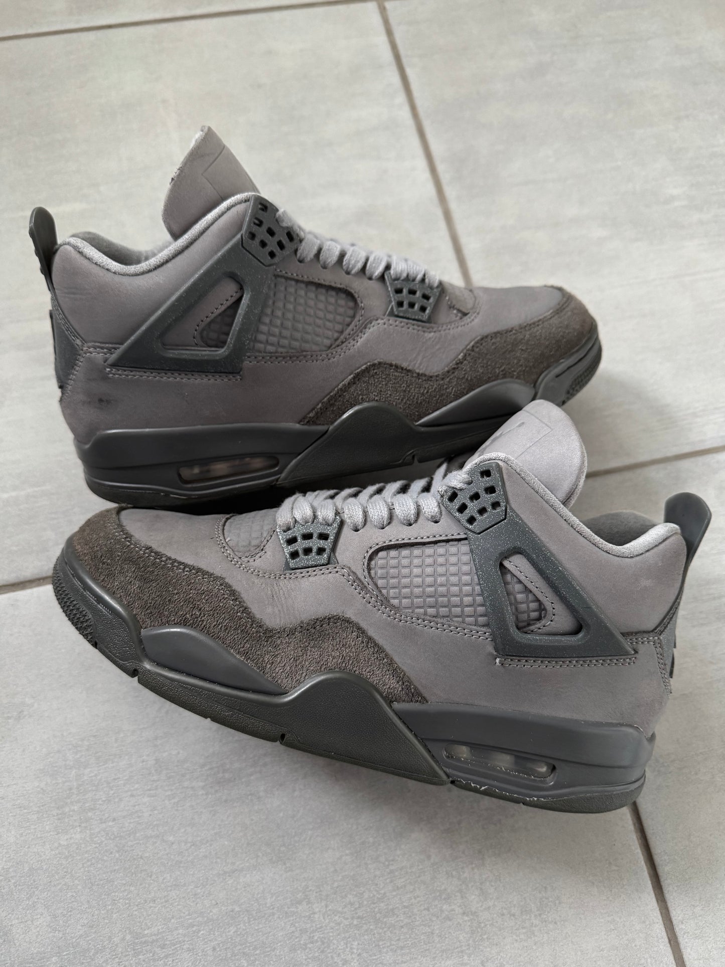 Air Jordan 4 Wet Cement