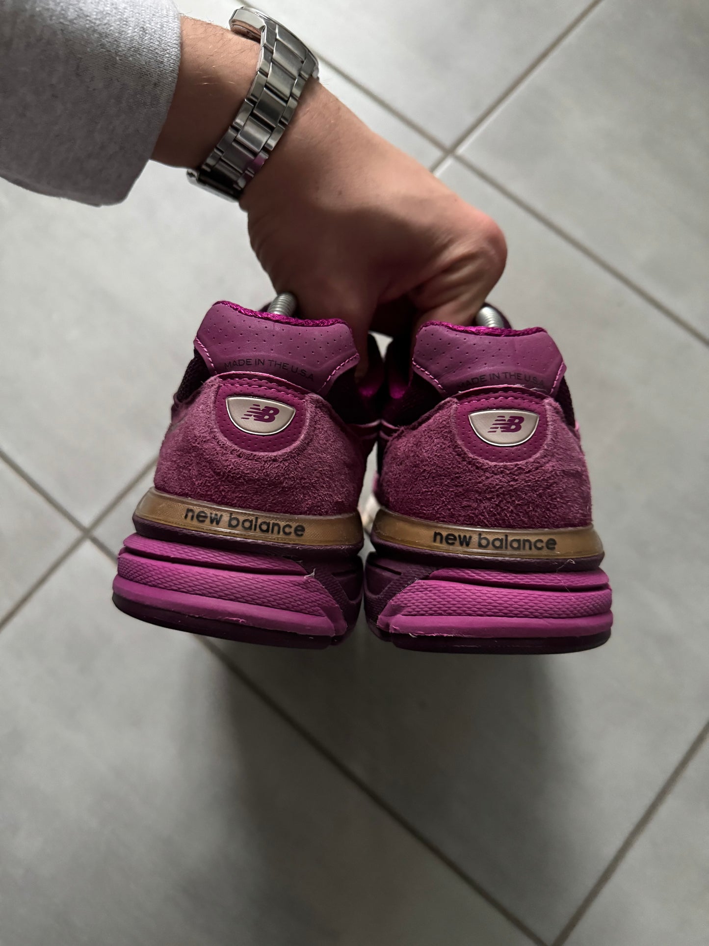 New Balance 990v4 Burgundy