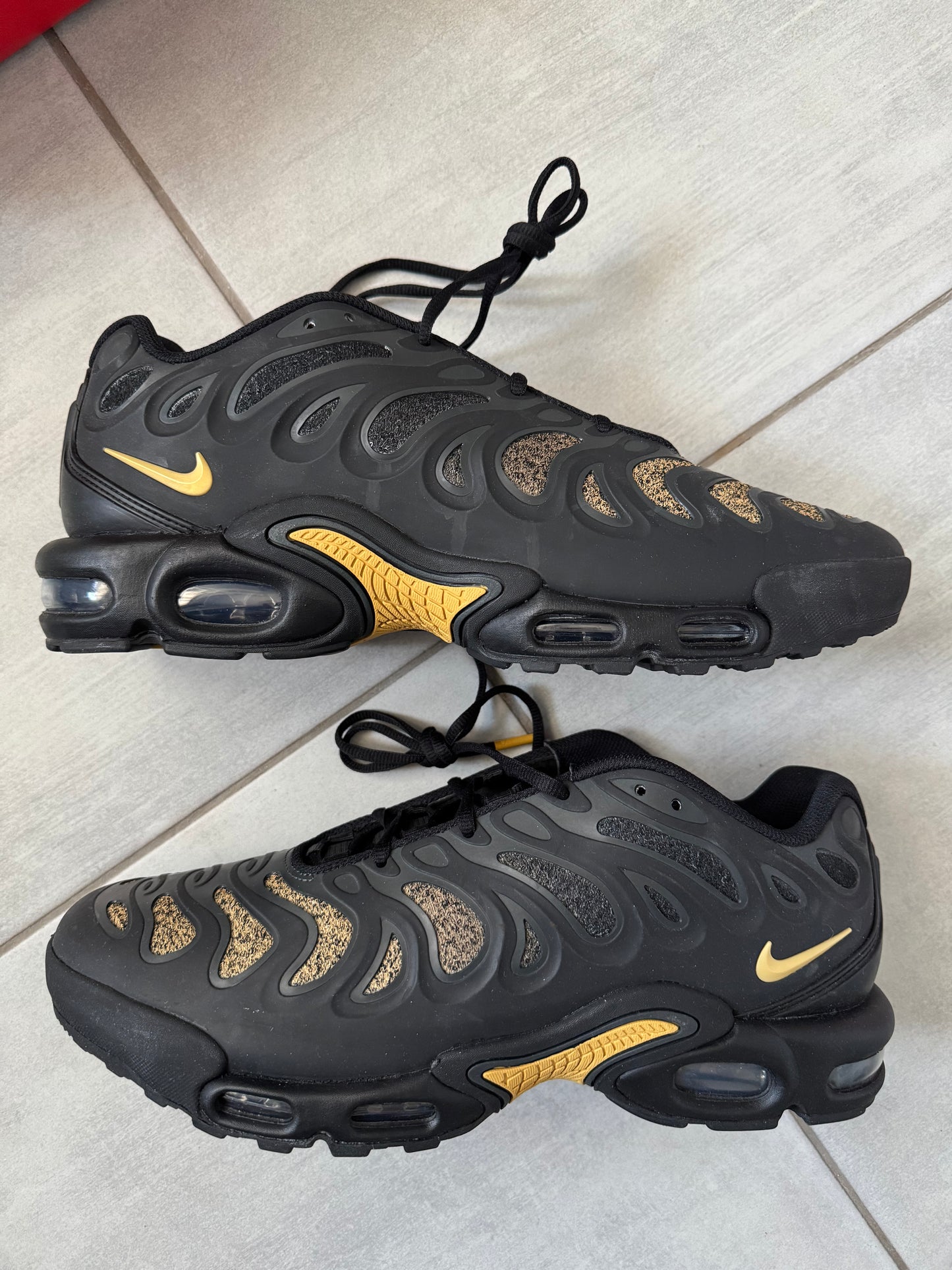 Nike Air Max Plus Drift x PSG