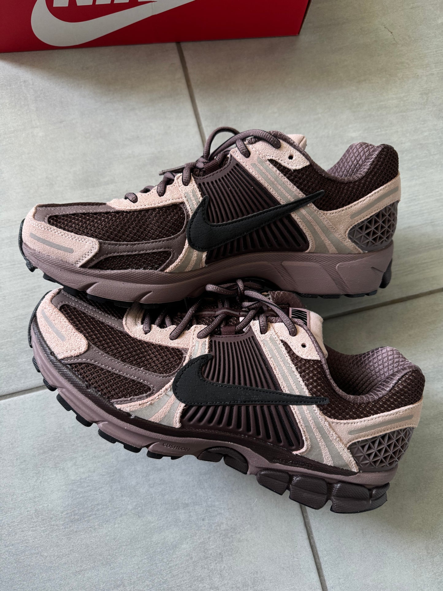 Nike Zoom Vomero 5 Plum Eclipse FV1166-200