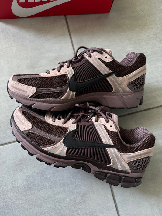 Nike Zoom Vomero 5 Plum Eclipse FV1166-200